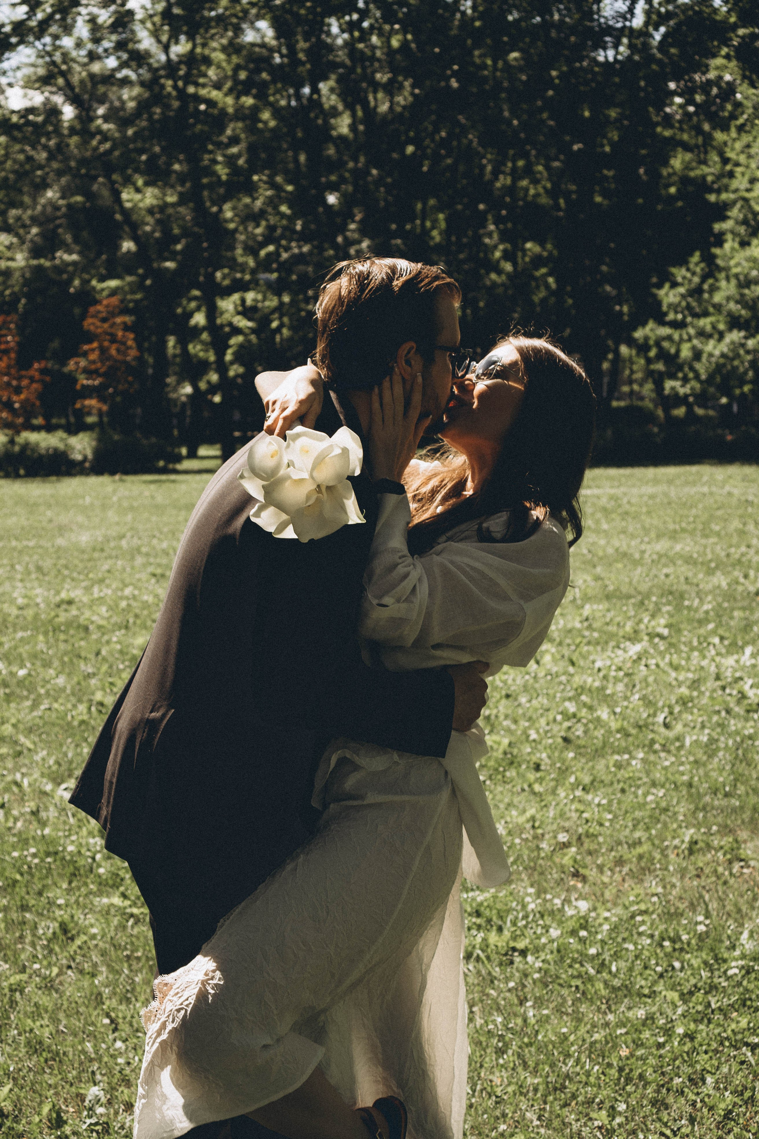 СВАДЕБНАЯ СЬЕМКА В ПАРКЕ ПОБЕДЫ И ПРОГУЛКА ПО МОСКОВСКОМУ ПРОСПЕКТУ. Профессиональный фотограф, Санкт-Петербург — Виктория Богомолова