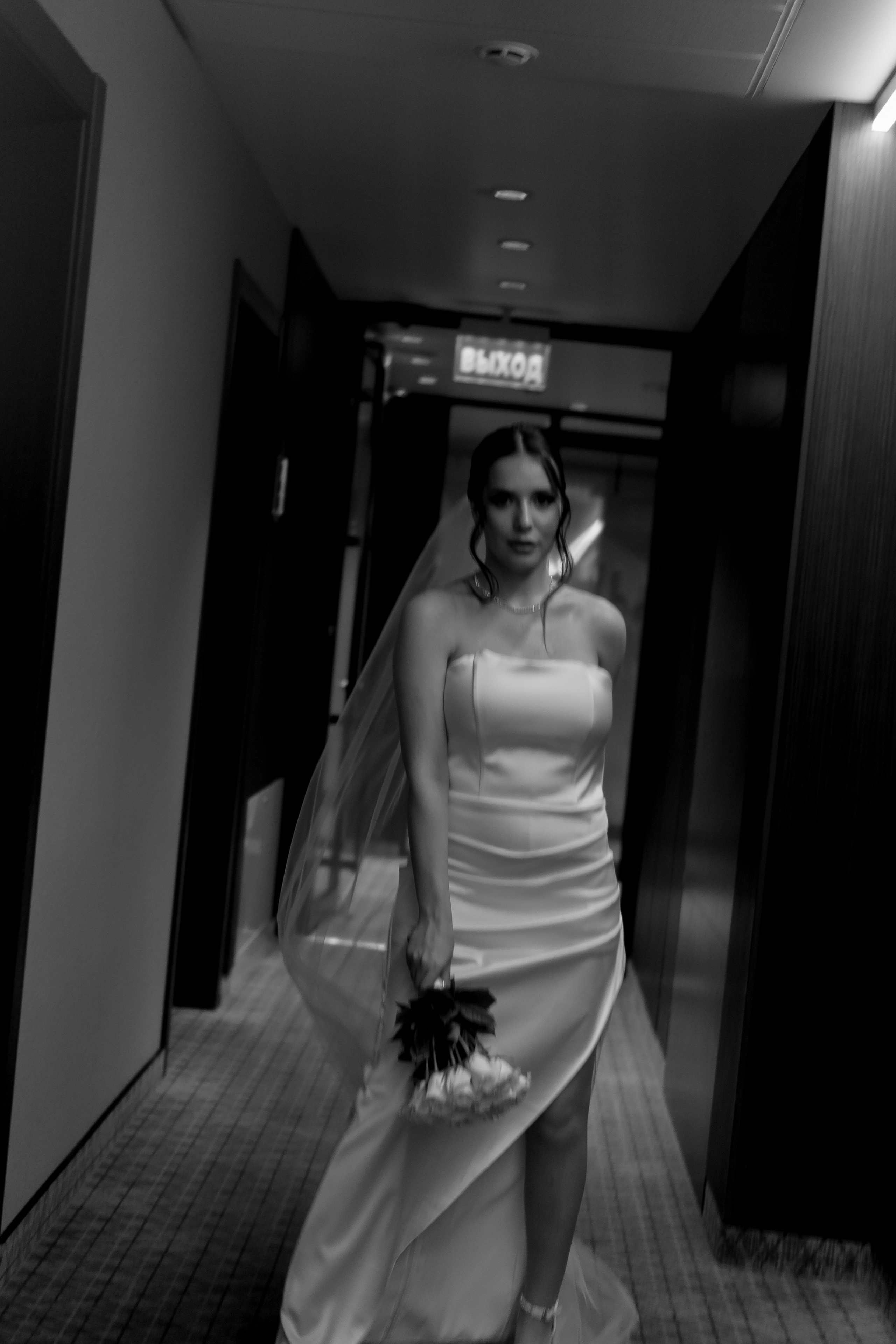 СВАДЕБНАЯ СЬЕМКА СБОРОВ ЖЕНИХА И НЕВЕСТЫ В ОТЕЛЕ И ТАКЖЕ ФОТОСЕССИИЯ В ОТЕЛЕЕ МЕГАПОЛИС БРЯНСК. Профессиональный фотограф, Санкт-Петербург — Виктория Богомолова