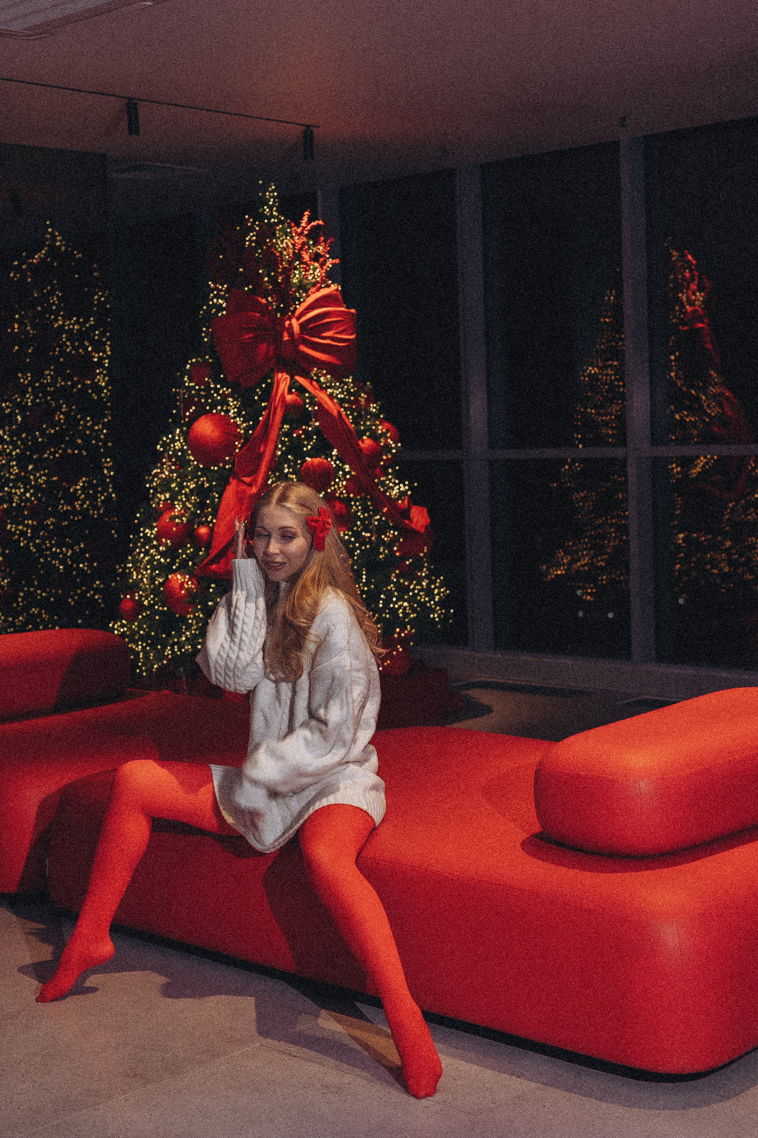 ФОТОСЕССИЯ К НОВОМУ ГОДУ В СТУДИИ С ЕЛОЧКОЙ КРАСИВЫЙ ОБРАЗ. Профессиональный фотограф, Санкт-Петербург — Виктория Богомолова