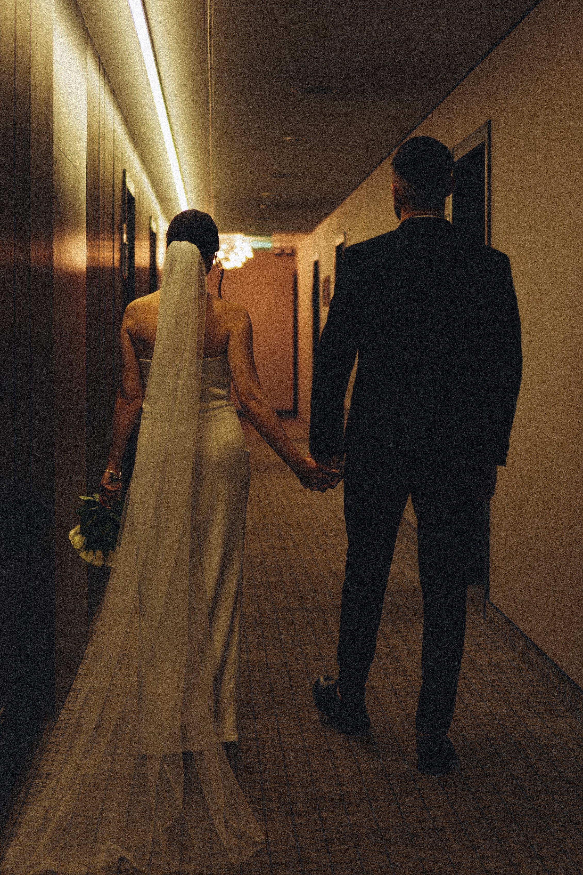 СВАДЕБНАЯ СЬЕМКА СБОРОВ ЖЕНИХА И НЕВЕСТЫ В ОТЕЛЕ И ТАКЖЕ ФОТОСЕССИИЯ В ОТЕЛЕЕ МЕГАПОЛИС БРЯНСК. Профессиональный фотограф, Санкт-Петербург — Виктория Богомолова