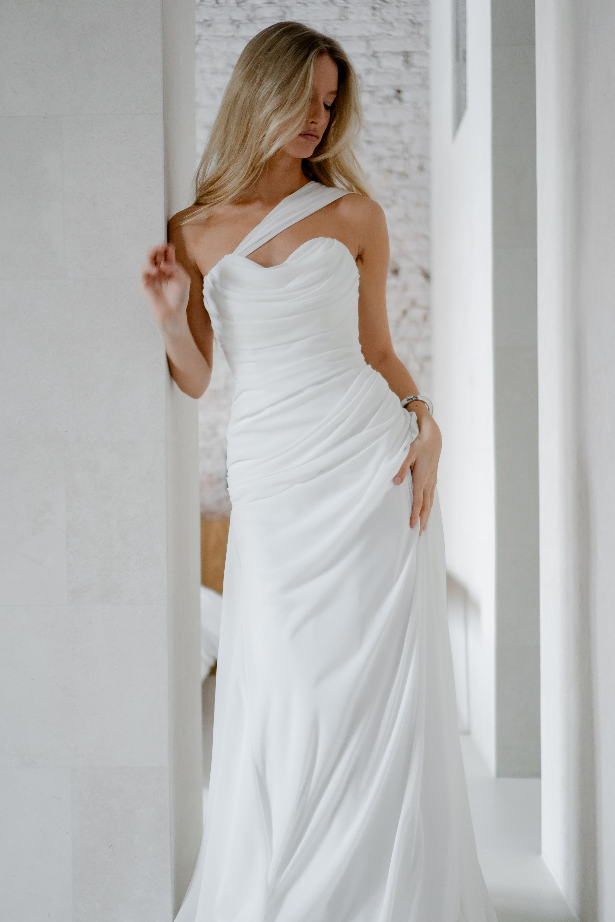 ЭЛЕГАНТНАЯ СВАДБЕНАЯ СЬЕМКА ЖЕНИХА И НЕВЕСТЫ В ДОРОГОМ ОТЕЛЕ САНКТ-ПЕТЕРБУРГА. Профессиональный фотограф, Санкт-Петербург — Виктория Богомолова