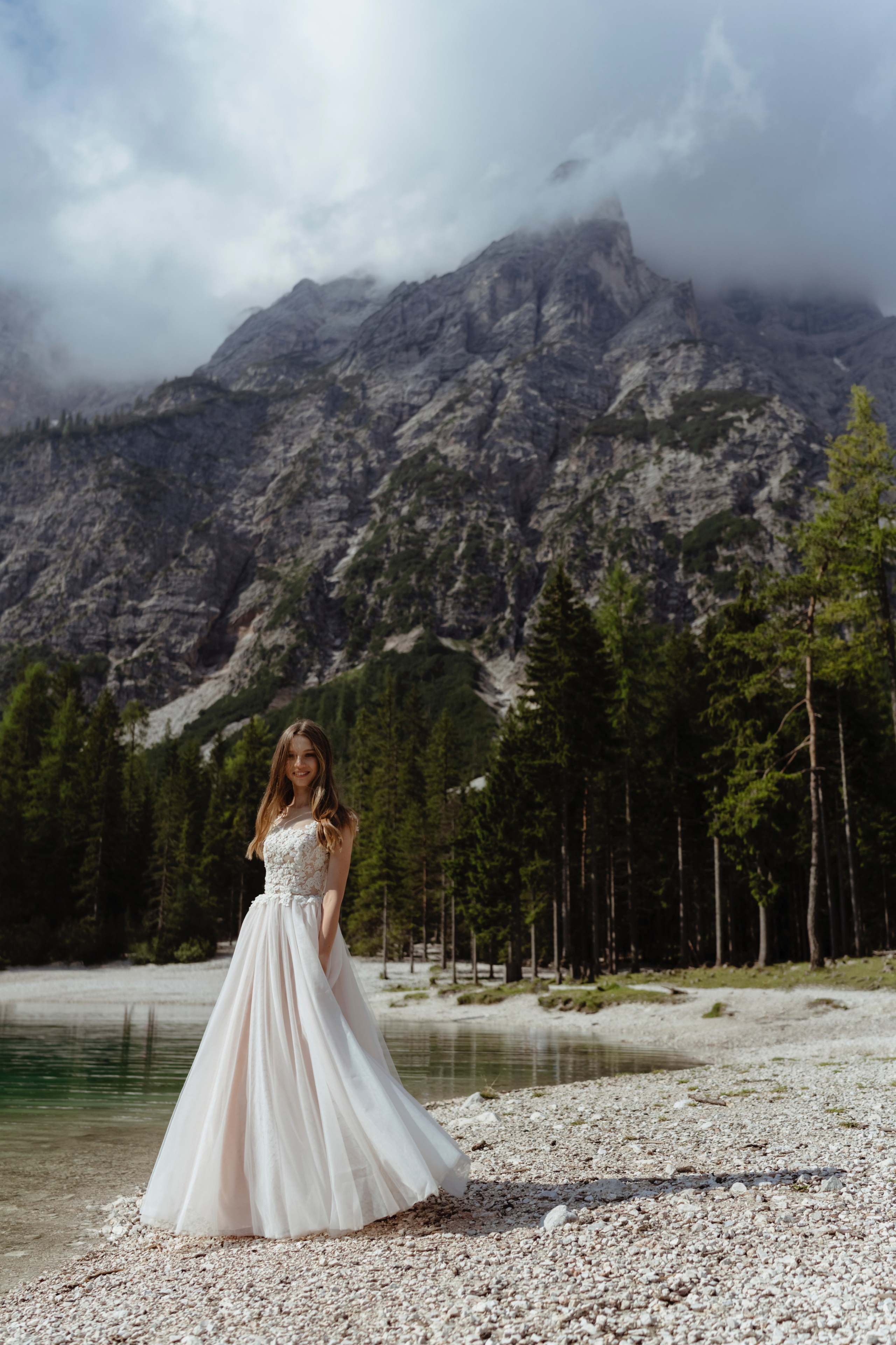 LAGO DI BRAIS| ITALY. Elopement Wedding Photographer