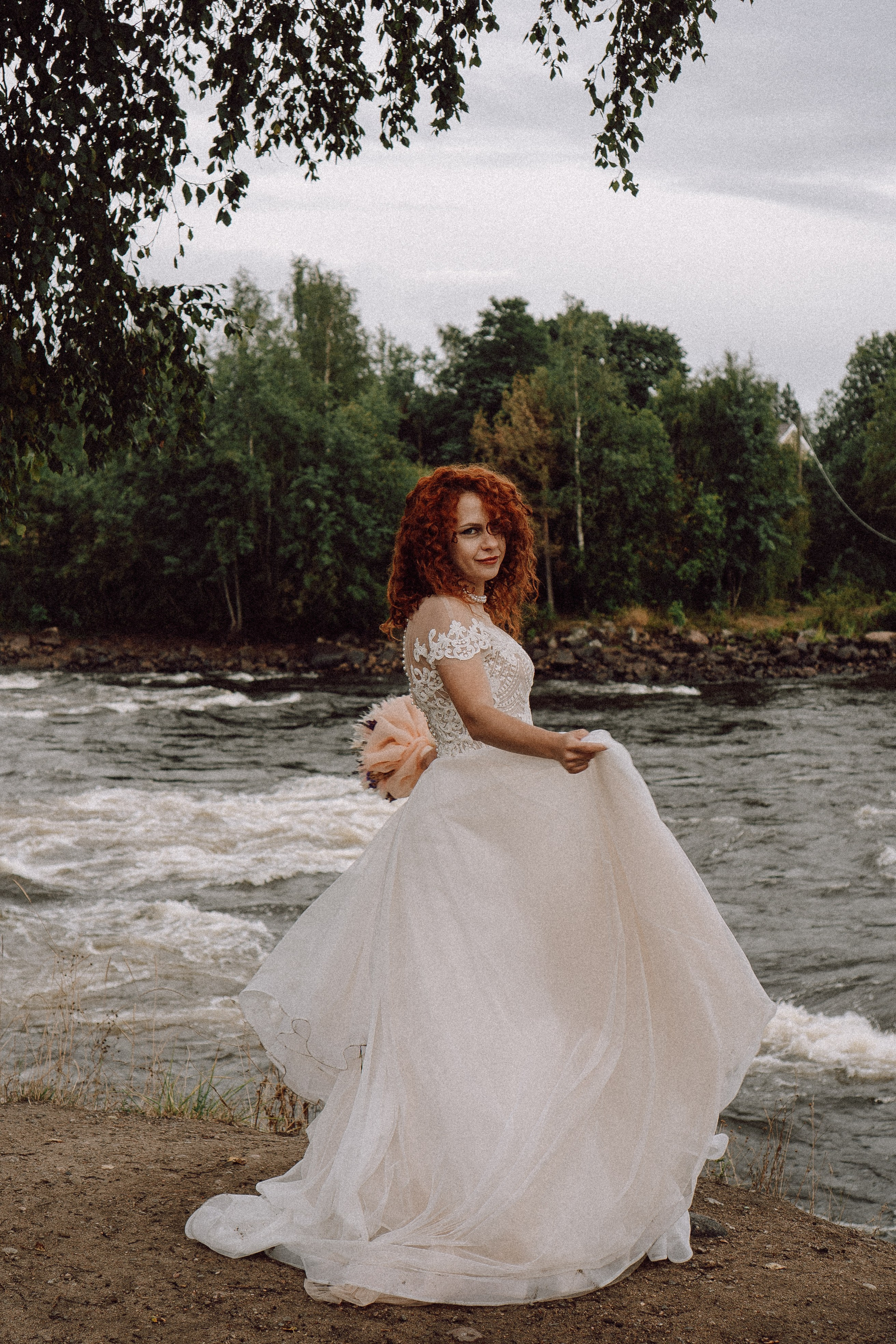 СВАДЕБНАЯ ФОТОСЕССИИЯ ПАРЫ В ГОРОДЕ ПРИОЗЕРСК В СОСНОВОМ ЛЕСУ И С ПИКАПОМ. Профессиональный фотограф, Санкт-Петербург — Виктория Богомолова