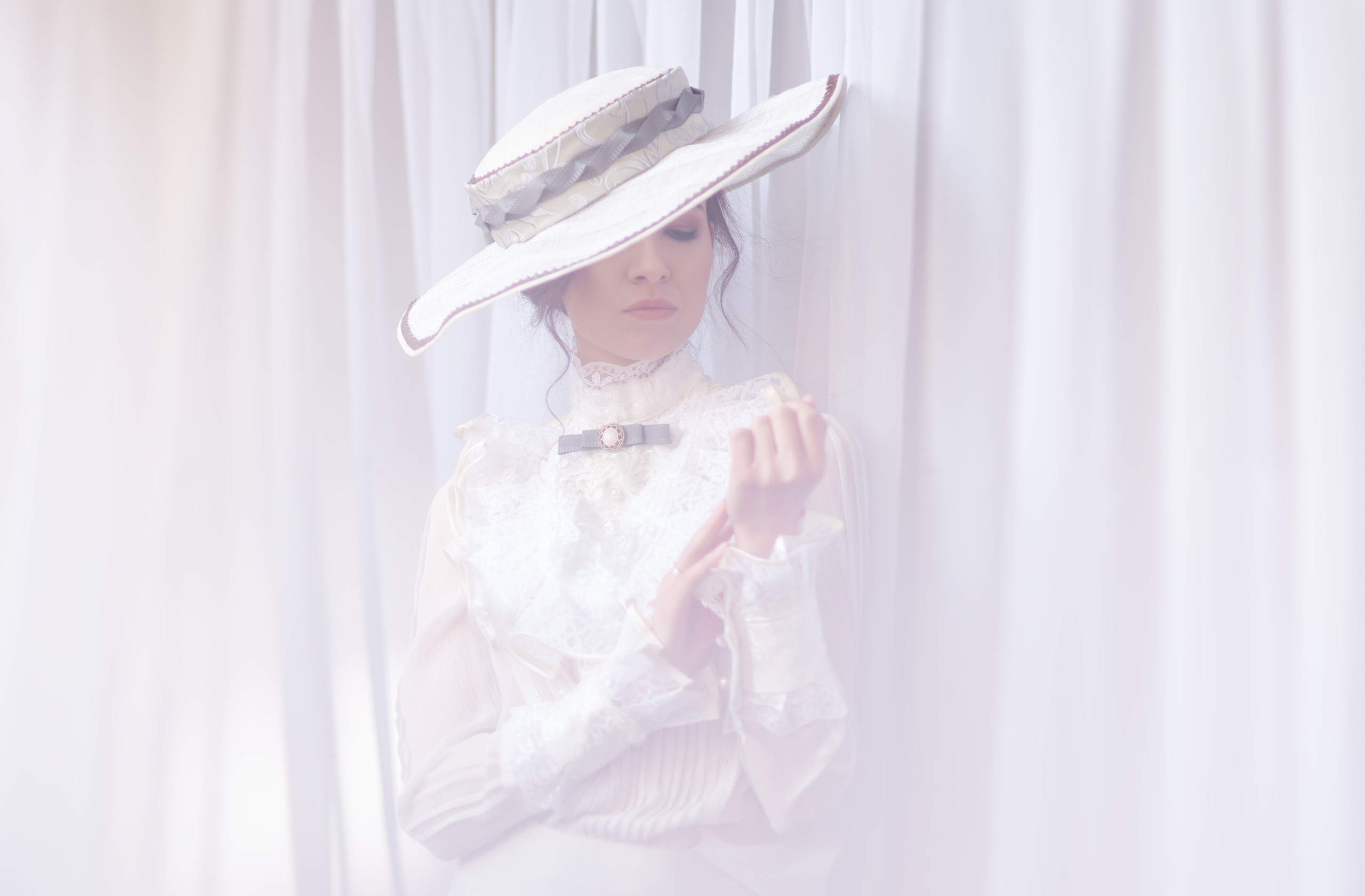 Французский поцелуй. Студийный, семейный, свадебный, фэшн и ню фотограф в Астрахани, производство выпускных альбомов. Руслан Кондрашин