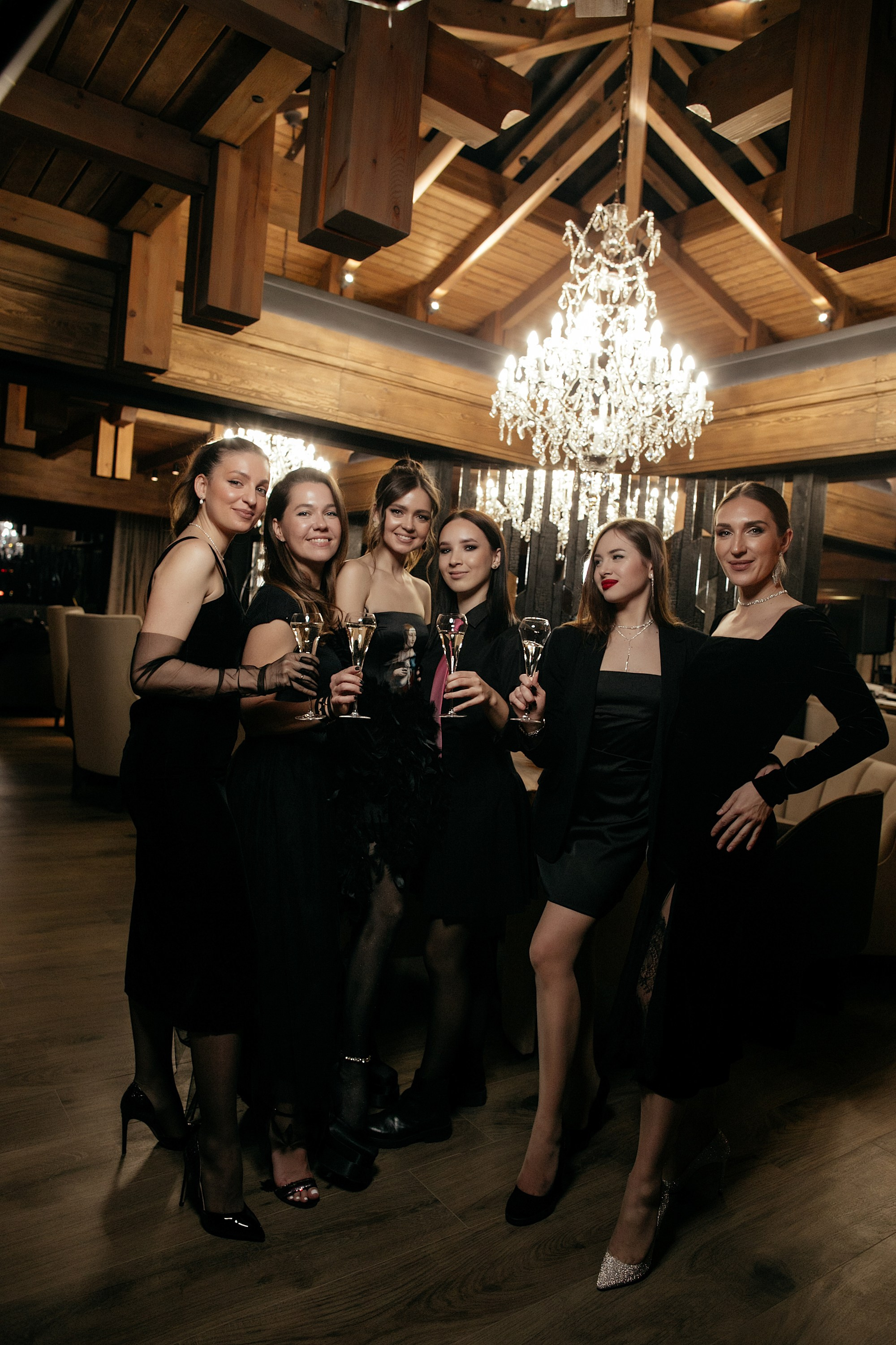 ДЖ Шале Роза хутор. RetroChic Фото