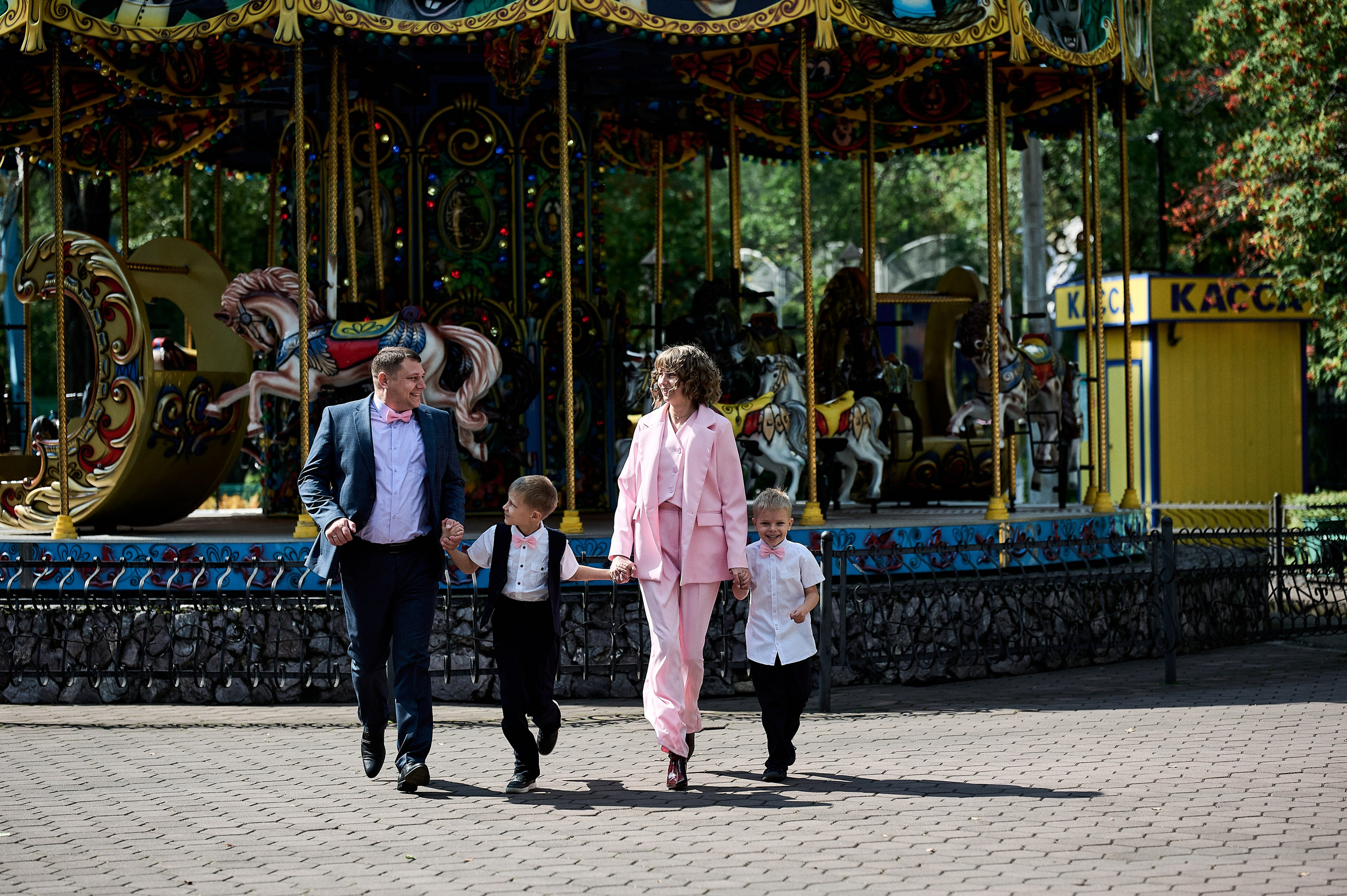 Семейная фотосессия в парке Гагарина, Новокузнецк — фотограф Иван Третьяков