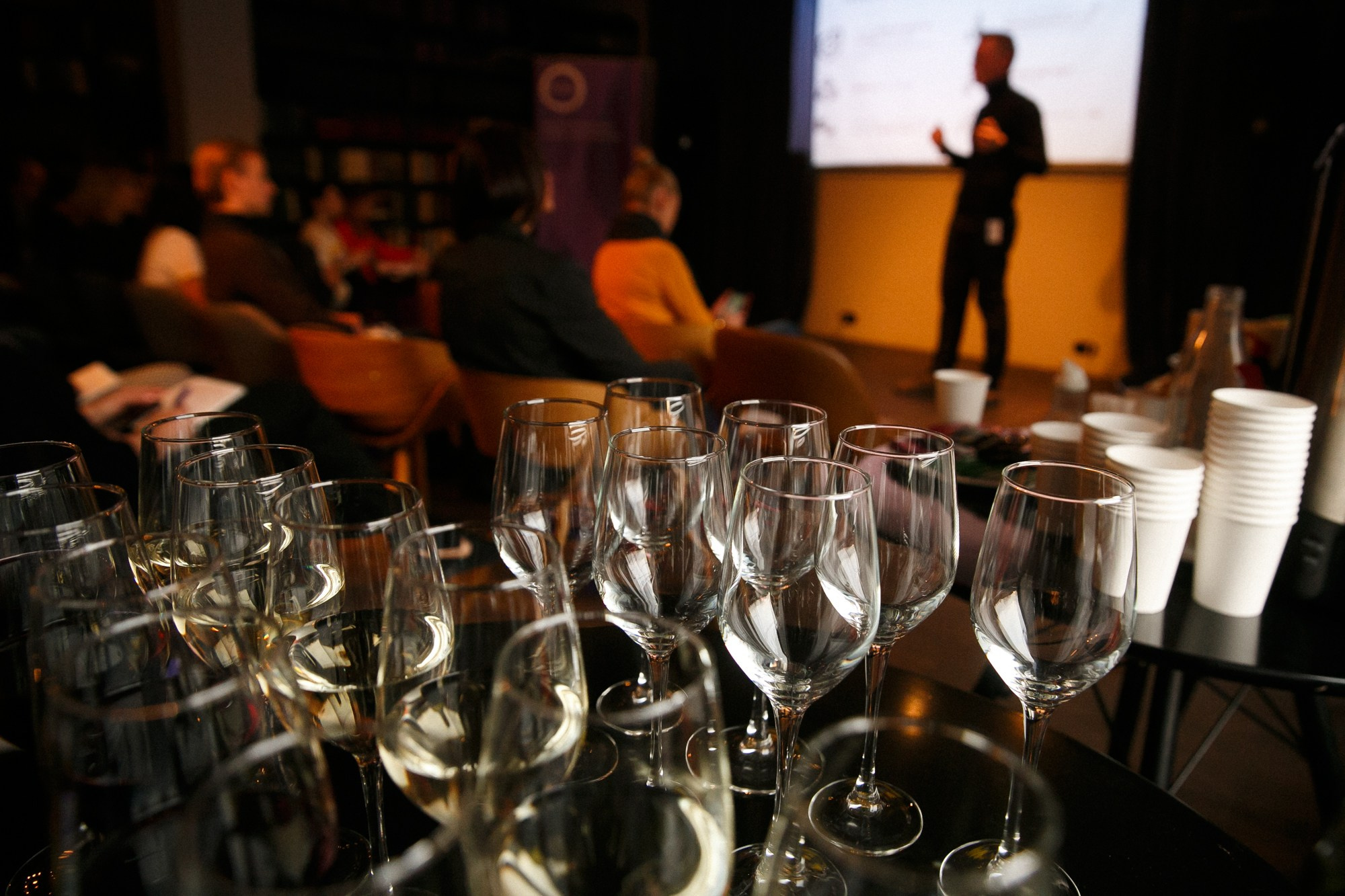 «КНИГИ И КОФЕ». Рабочая сторона — бизнес портрет и репортаж в Санкт-Петербурге