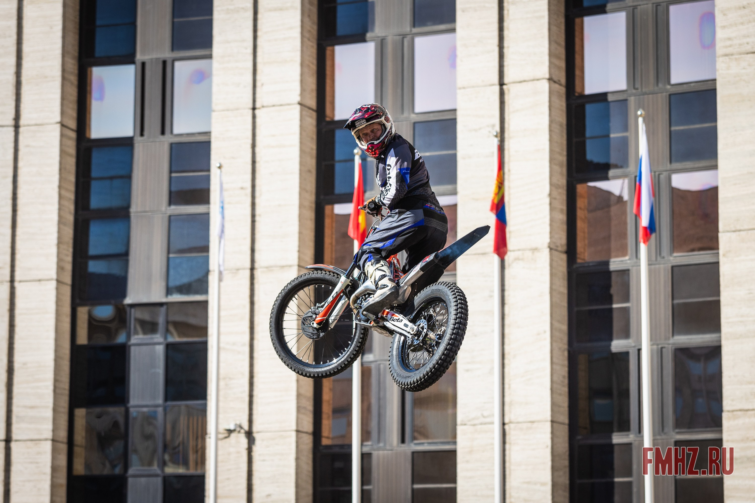 Закрытие Мотосезона 2023 на проспекте Академика Сахарова. Фотограф Владимир Охрименко