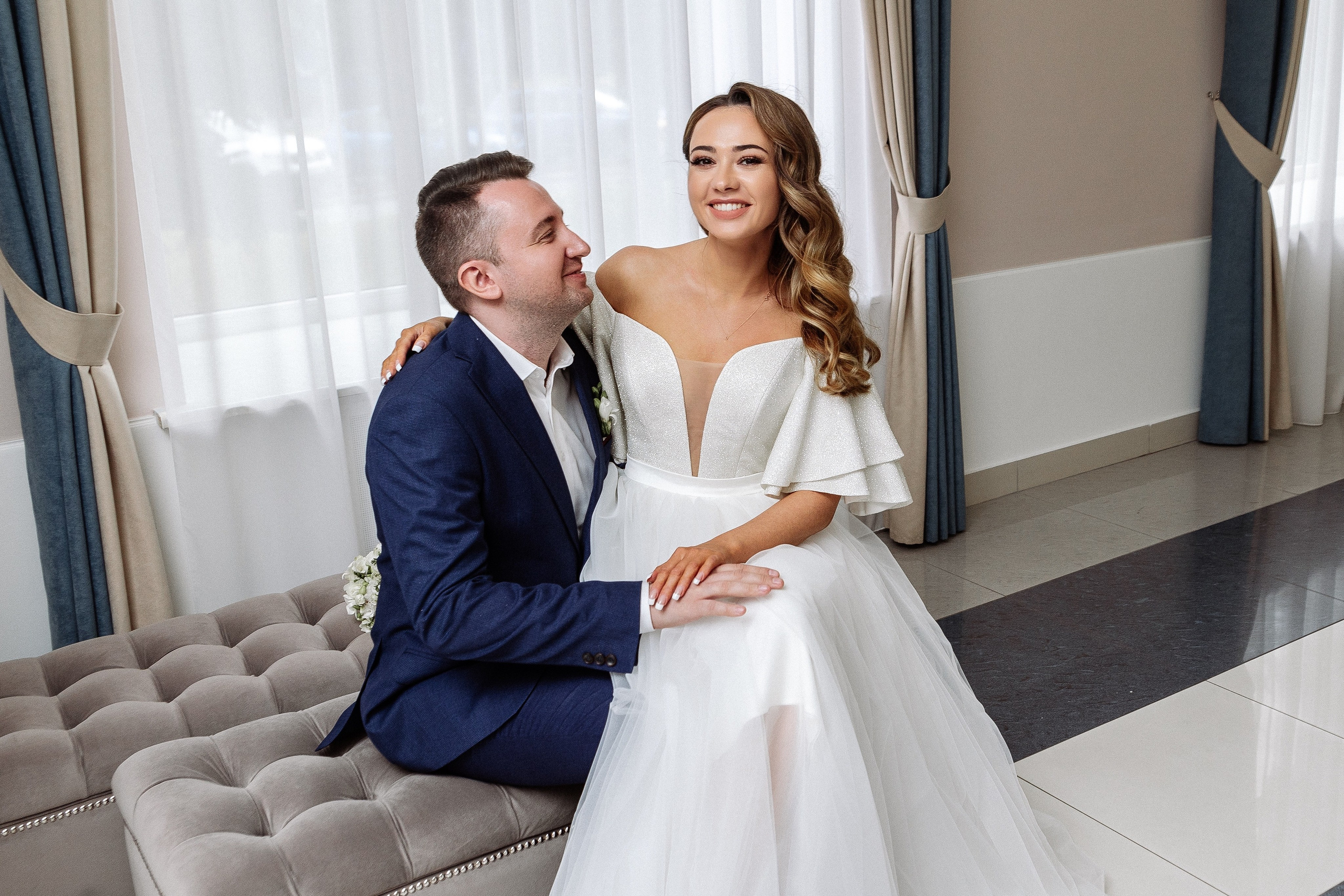 Гагаринский ЗАГС. Свадебный фотограф Маргарита Глумскова