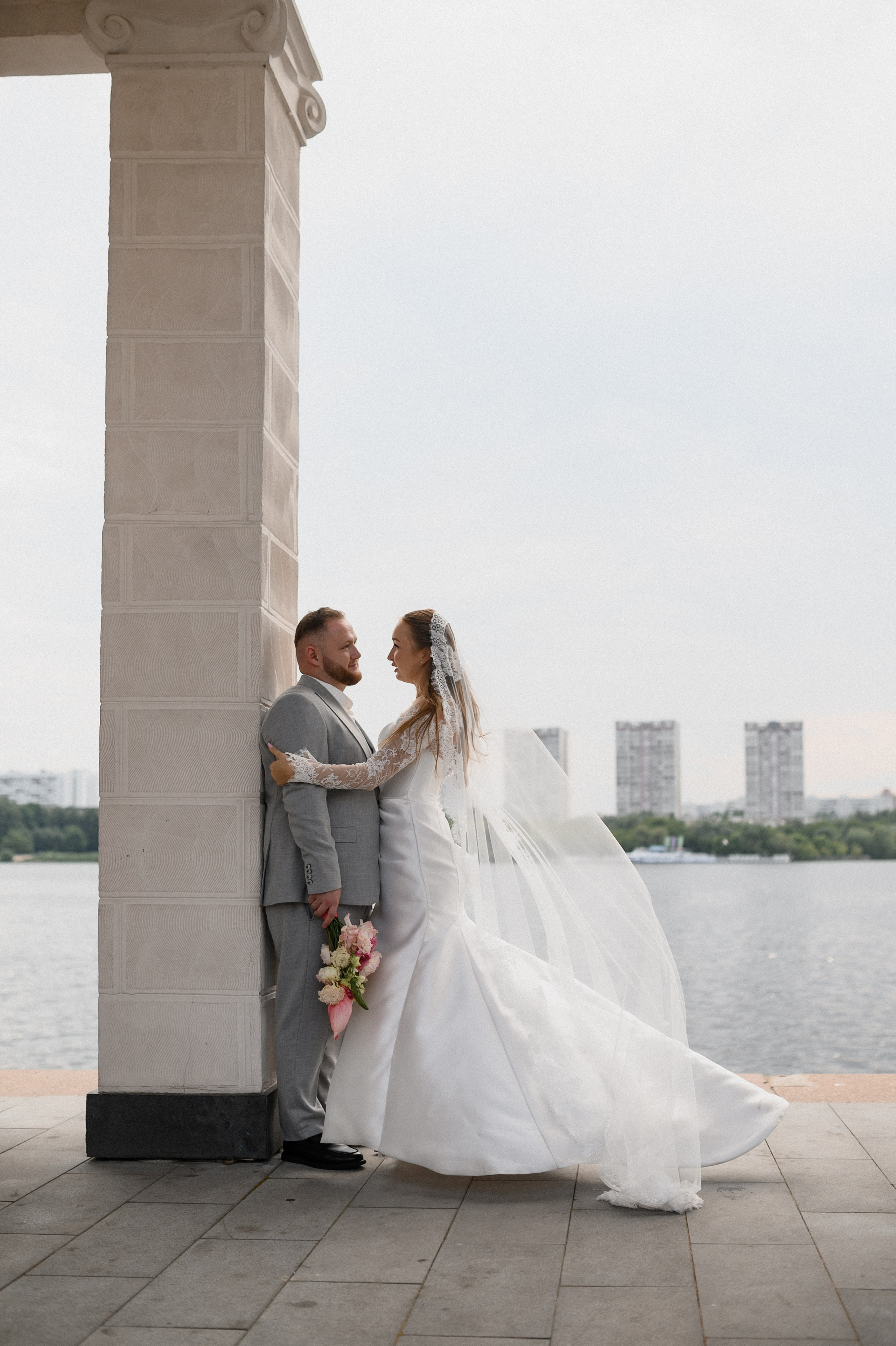 Денис и Даша. Северный речной вокзал. Семейный и свадебный lifestyle-фотограф в Москве Мария Петрова