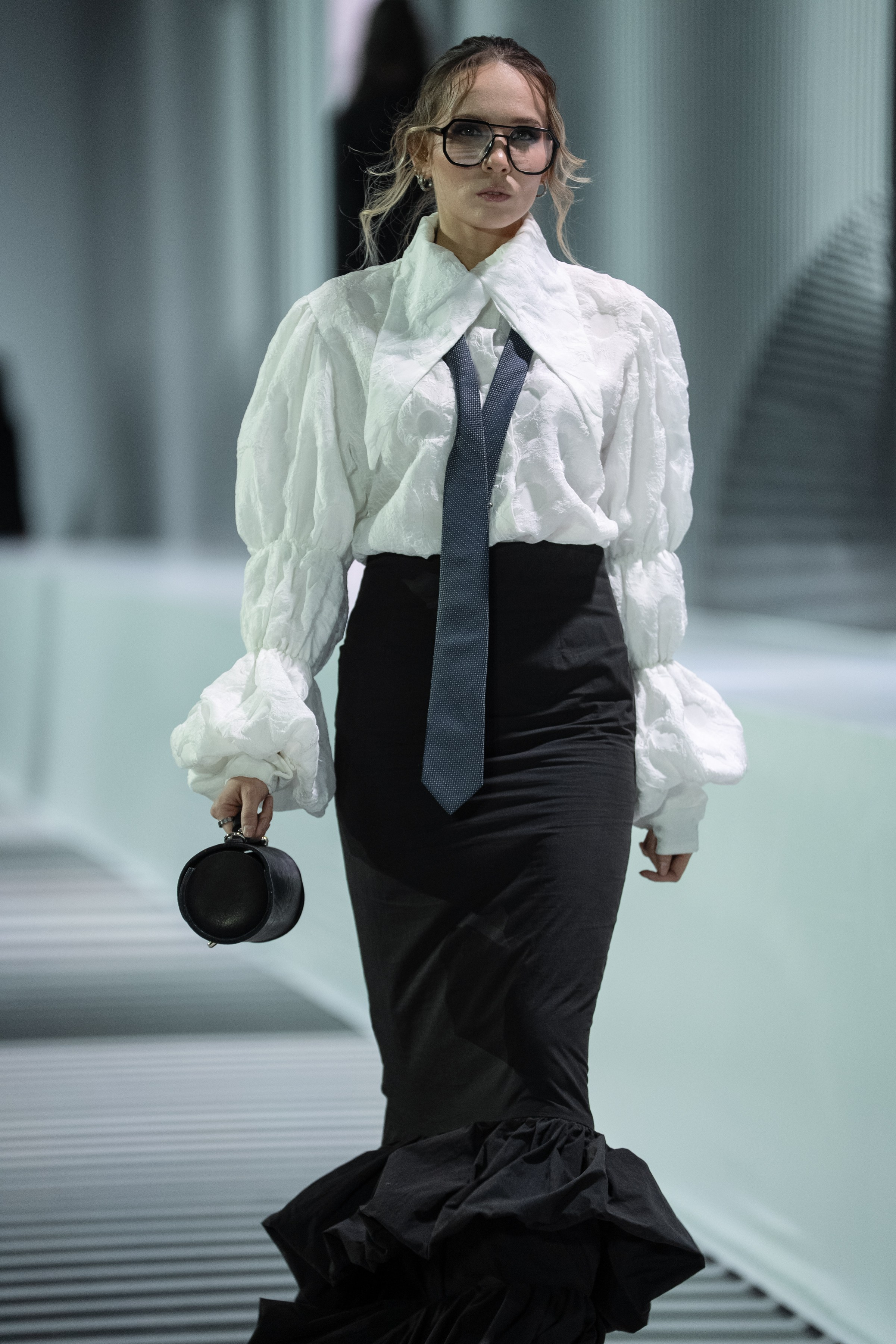 Designer LEILA KHANUM. Сайт Алматинского НЮ АРТ, будуар и фэшн фотографа Дениса Карпенко