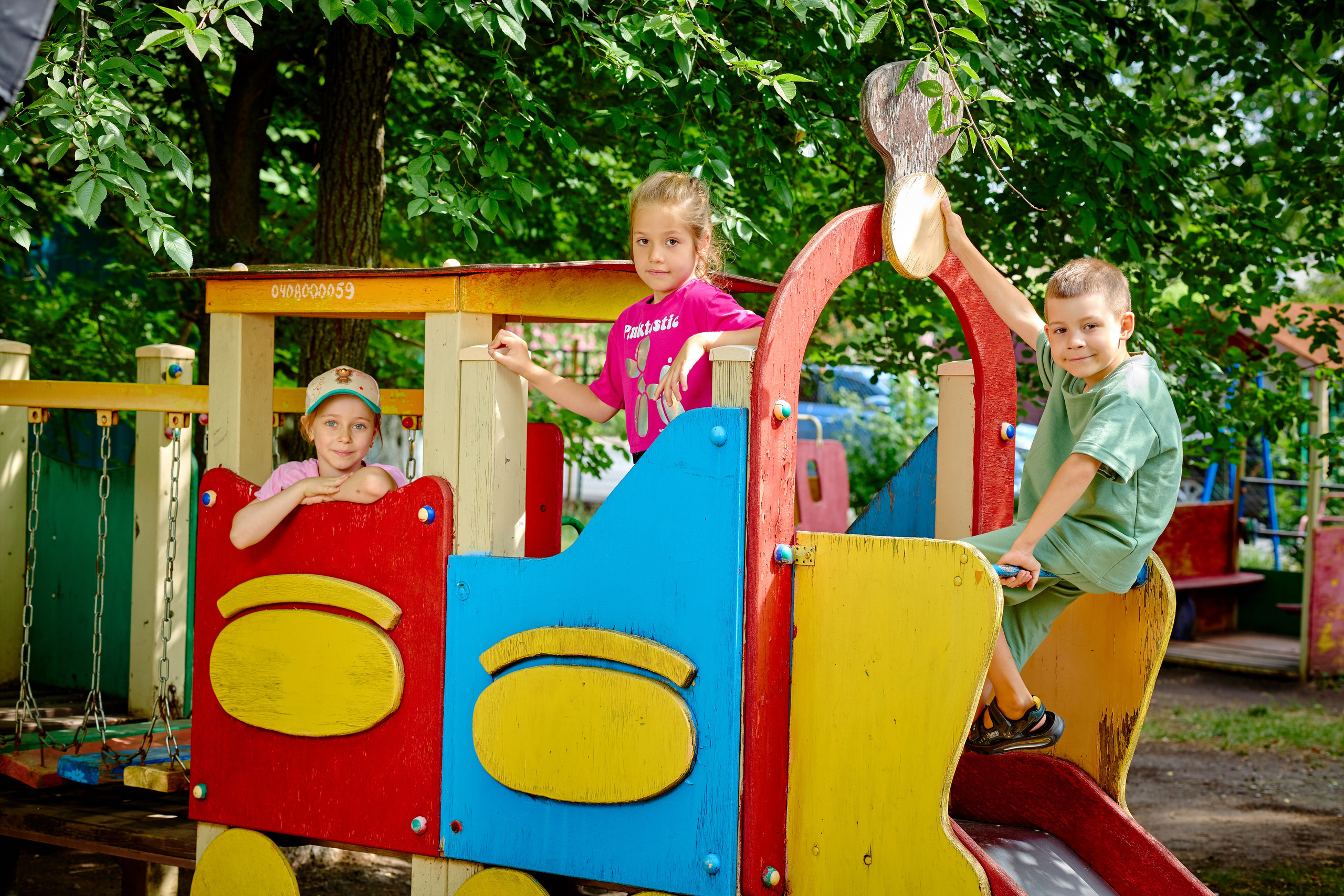 Пример летней съемки в детском саду № 92 Старшая группа Радуга. Фотограф Выпускные альбомы Таганрог Сергей Коробченко