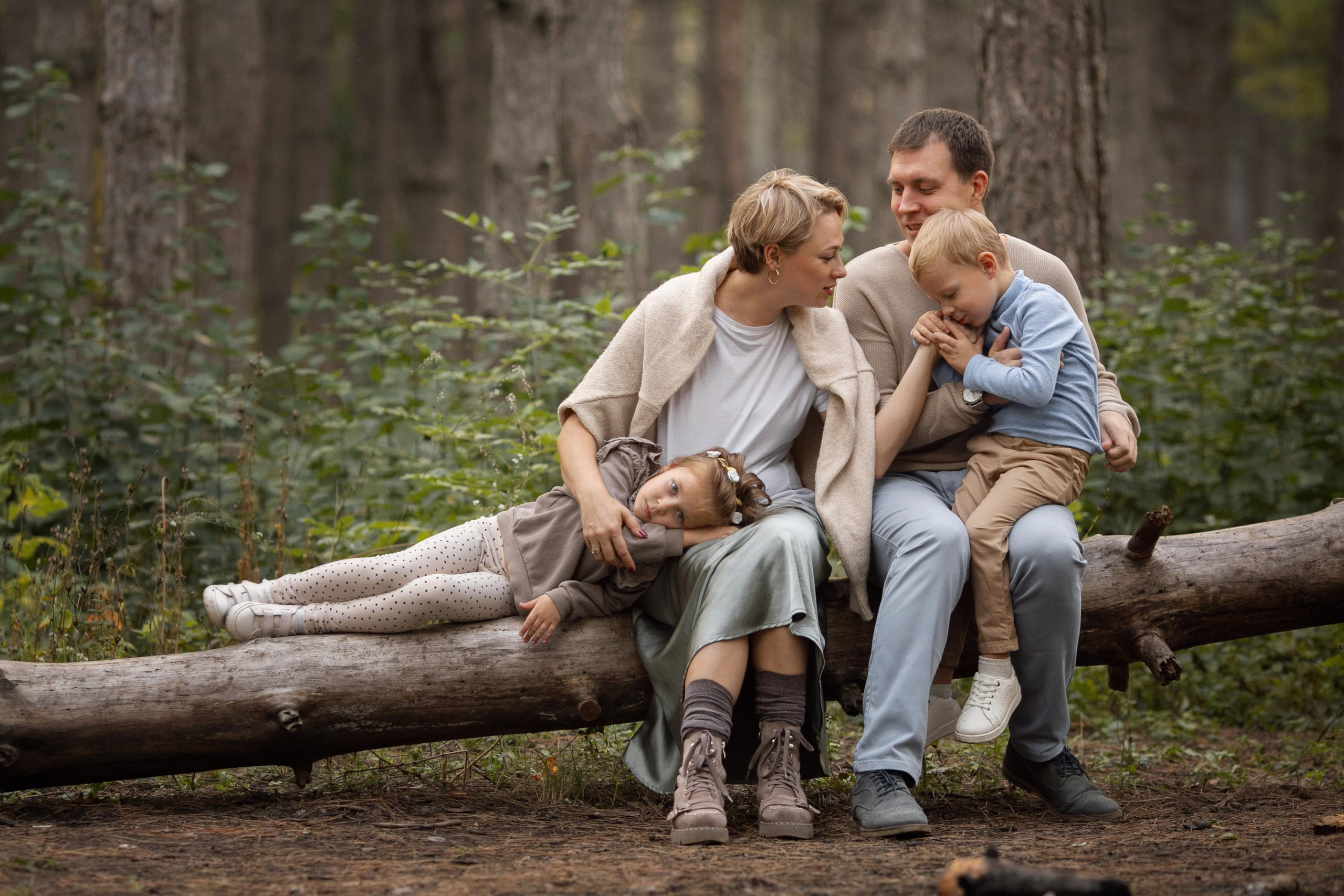 В сосновом бору. Семейный и детский фотограф в Ростове-на-Дону Мария Курутина