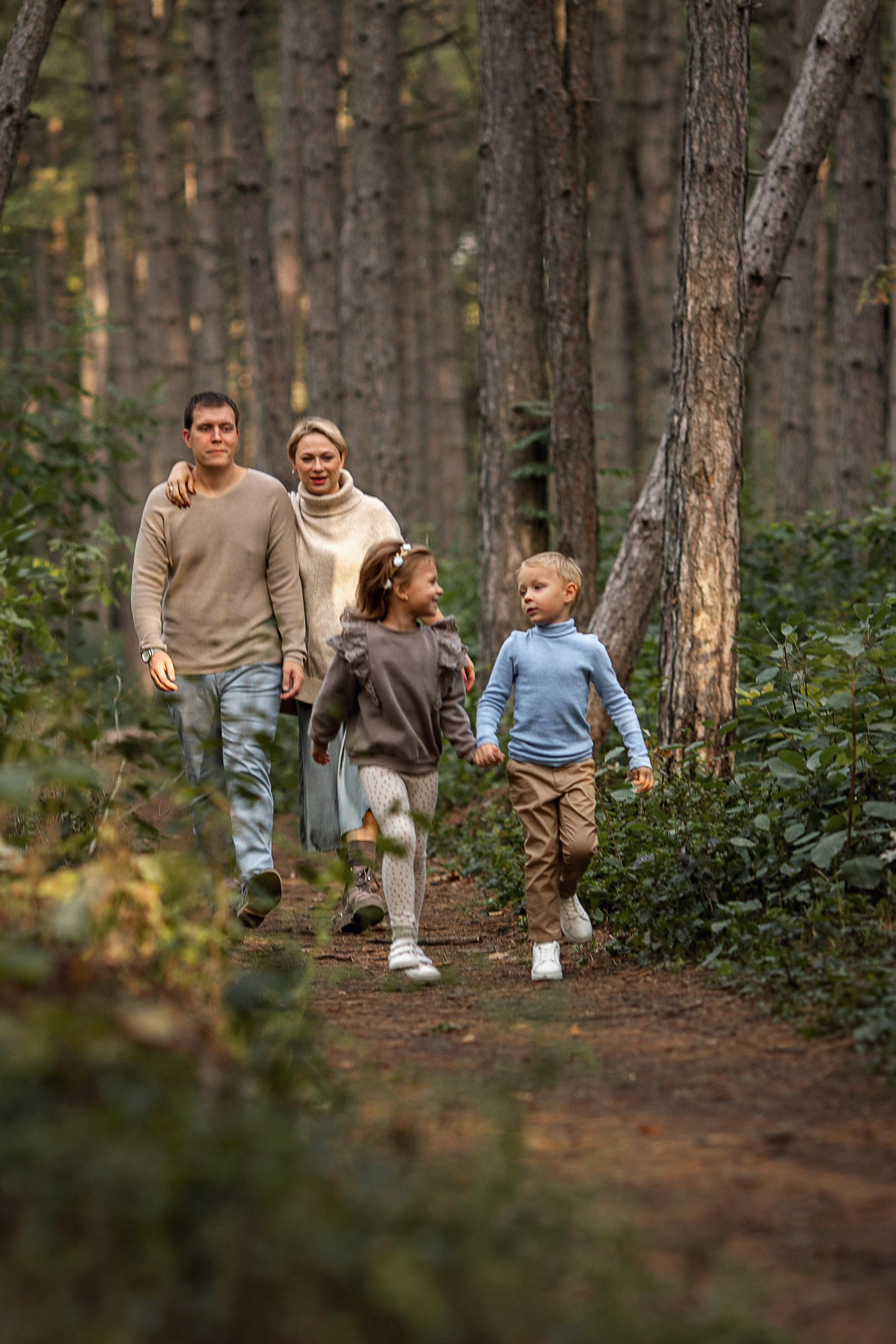 В сосновом бору. Семейный и детский фотограф в Ростове-на-Дону Мария Курутина