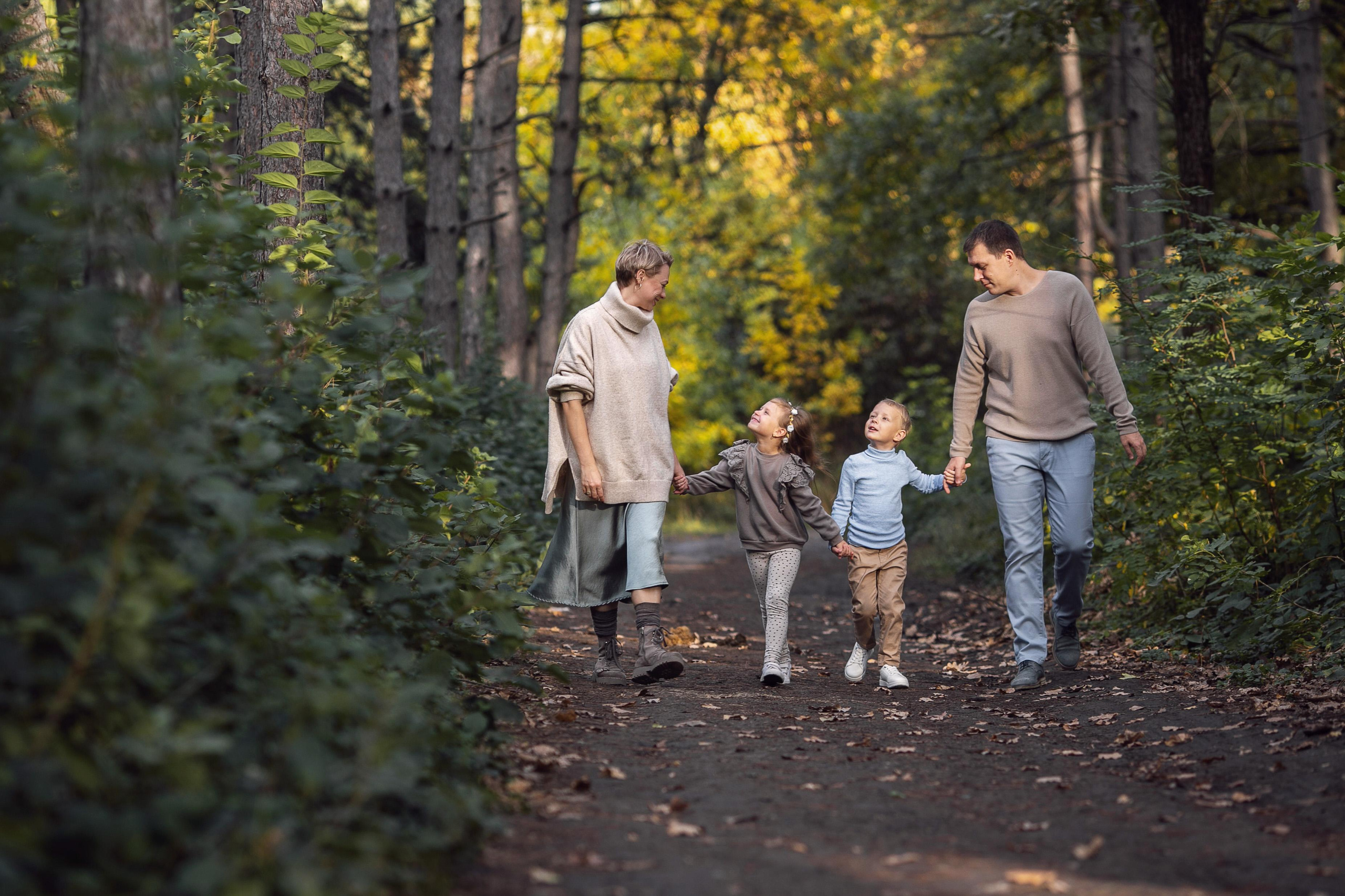 В сосновом бору. Семейный и детский фотограф в Ростове-на-Дону Мария Курутина