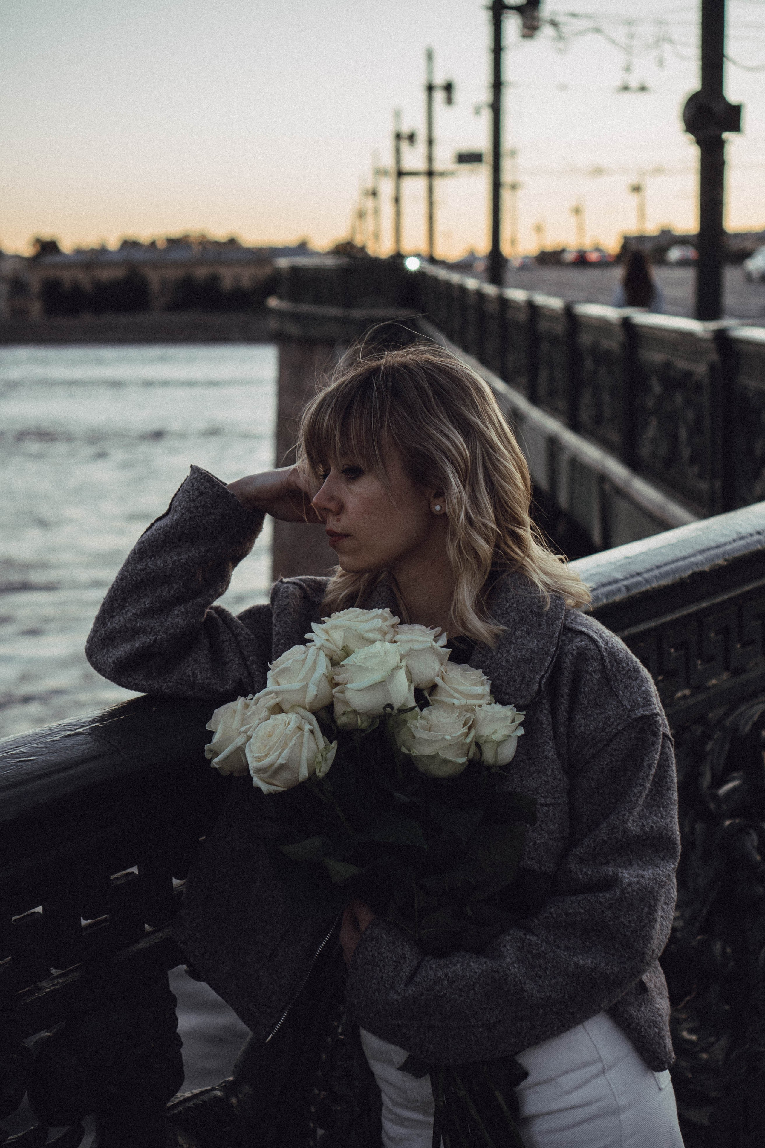 ПРОГУЛКА ПО ГОРОДУ В БЕЛЫЕ НОЧИ (другой вариант). Профессиональный фотограф, Санкт-Петербург — Виктория Богомолова
