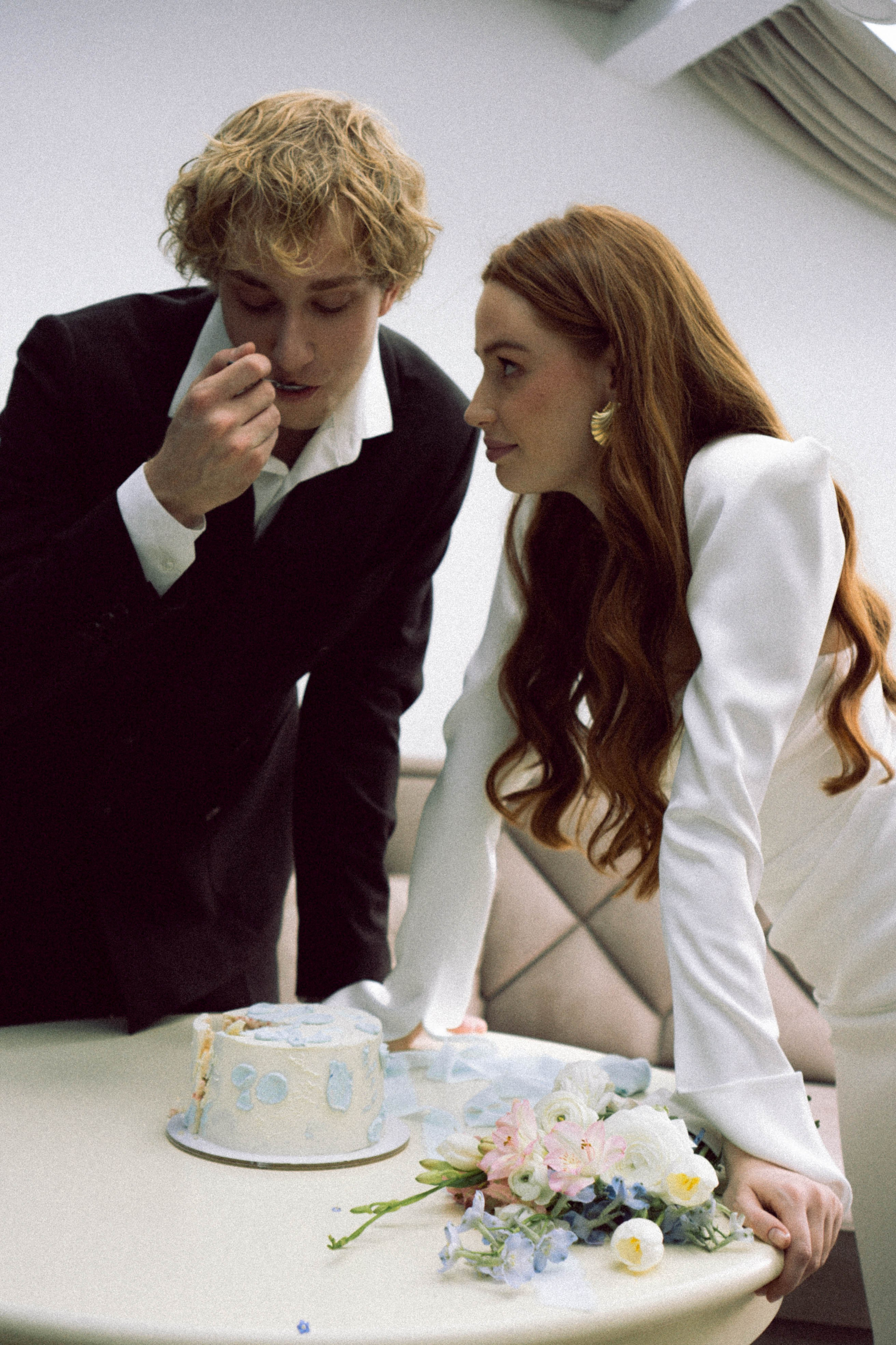 СВАДЕБНАЯ СЬЕМКА В ОТЕЛЕ. СБОРЫ ЖЕНИХА И НЕВЕСТЫ И ТАКЖЕ ТОР И ПОДГОТОВКА К ПРОГУЛКЕ. Профессиональный фотограф, Санкт-Петербург — Виктория Богомолова