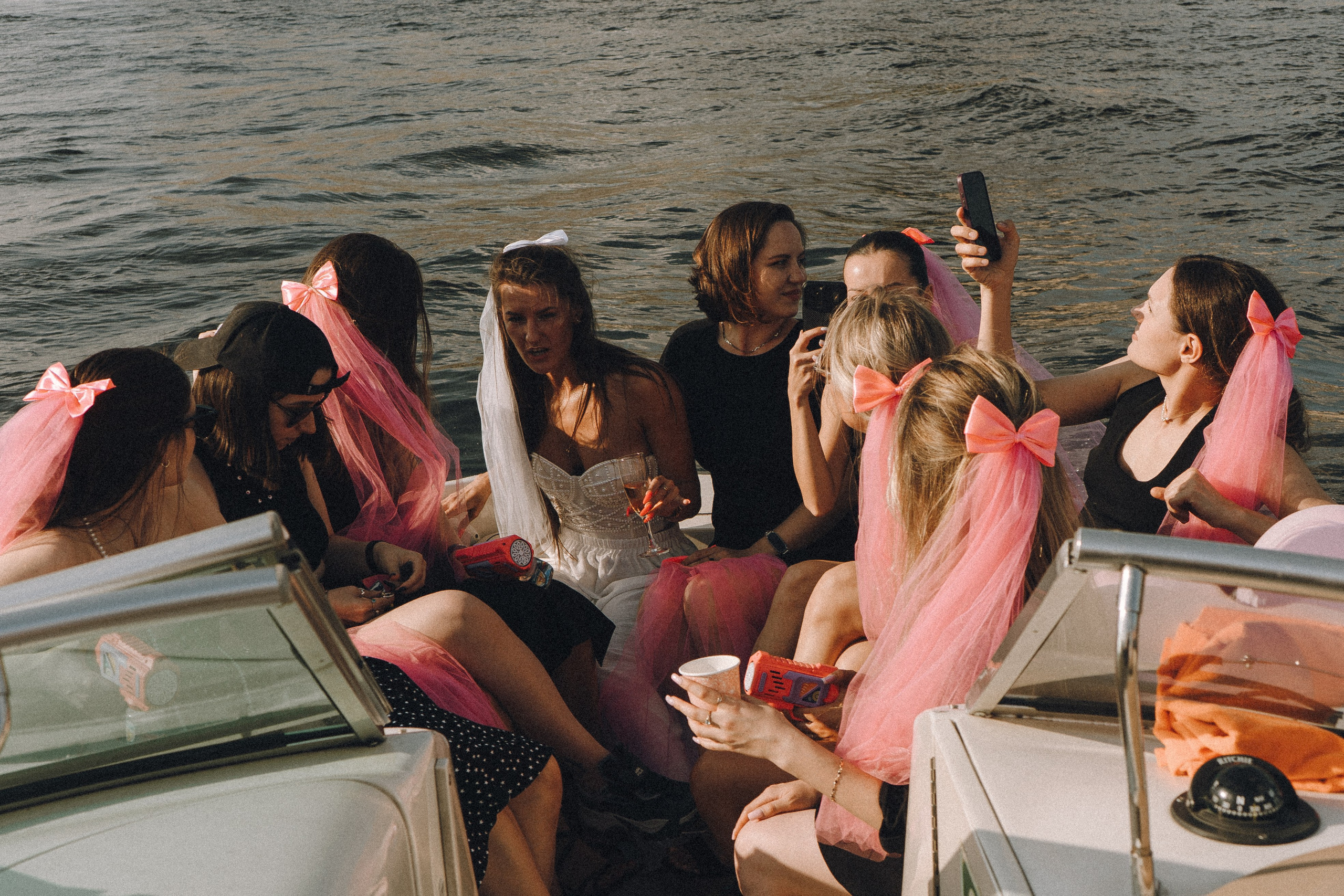 ДЕВИЧНИК НА КАТЕРЕ. Профессиональный фотограф, Санкт-Петербург — Виктория Богомолова