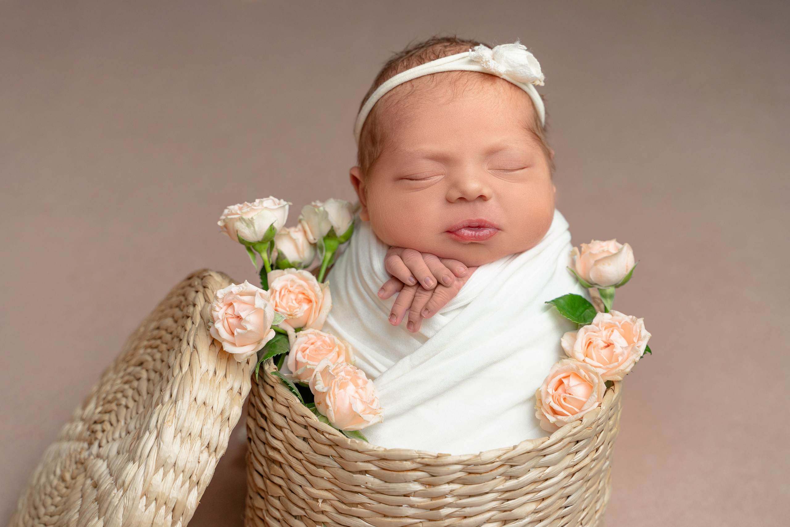 НОВОРОЖДЁННЫЕ. Детская выездная фотостудия. Фотограф новорождённых newborn, годовасие