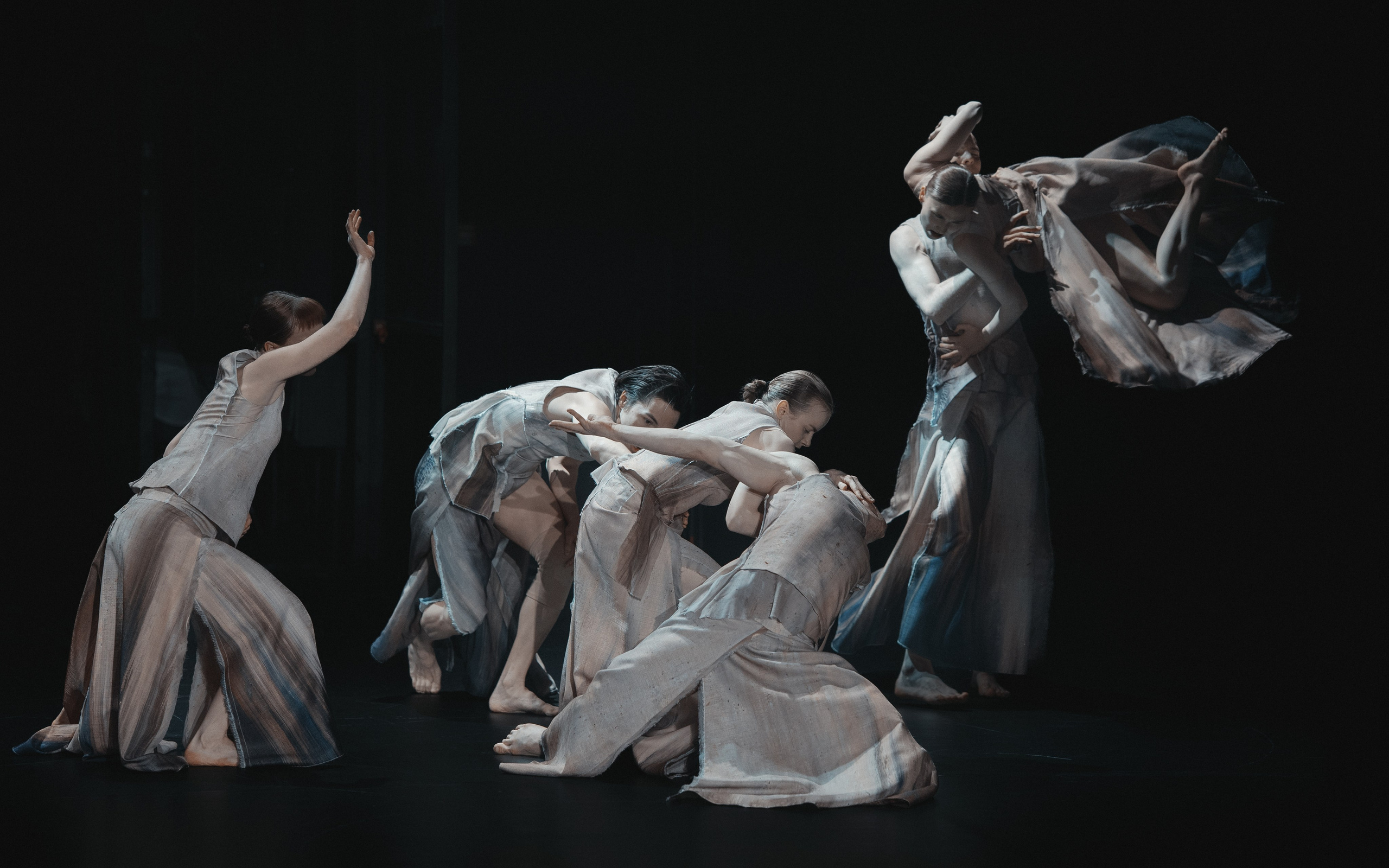 Context DianaVishneva: «Икона» — хор. Рима Пипоян. Театральный фотограф в Санкт-Петербурге Дмитрий Скареднов