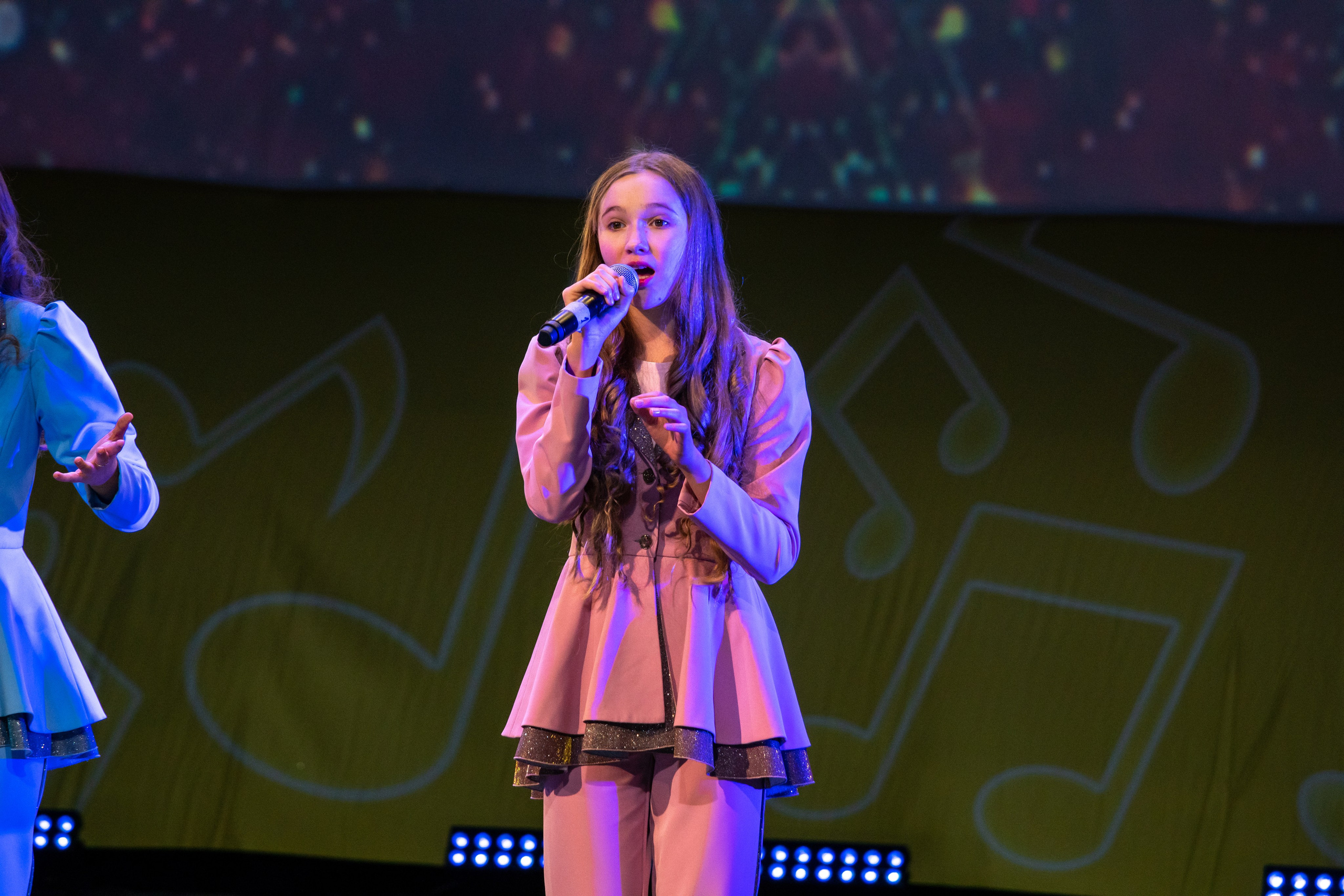 Съёмка концерта для Домисольки, большой концертный зал Космос. «Студия DRONAVT`s» — видеосъёмка и фотография г. Москва