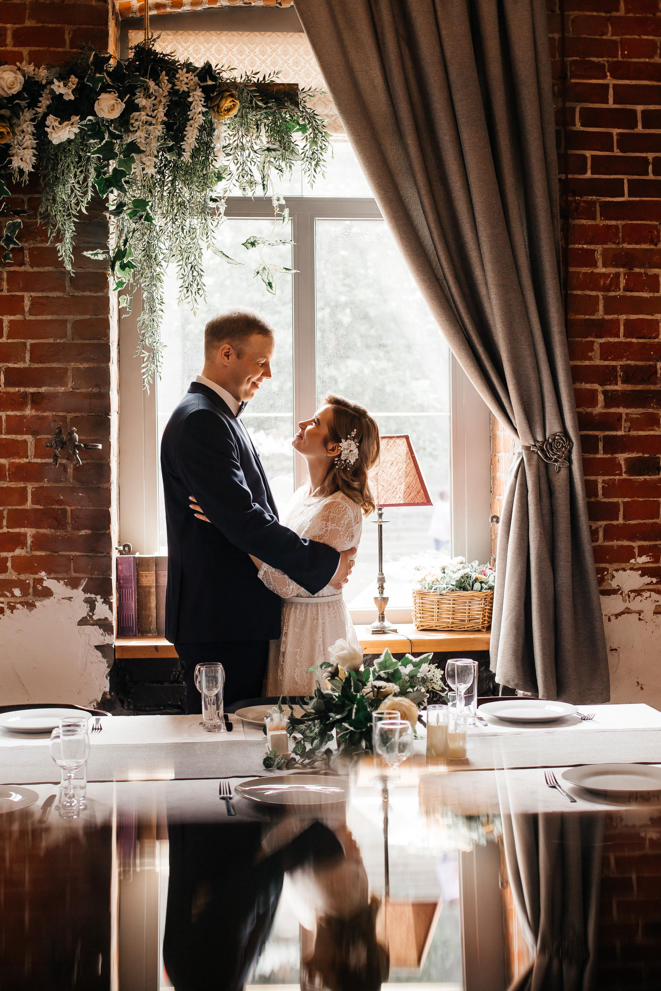 Трамвай, лето, кафе. Креативный и женский Фотограф Омске Наталья Лебедева