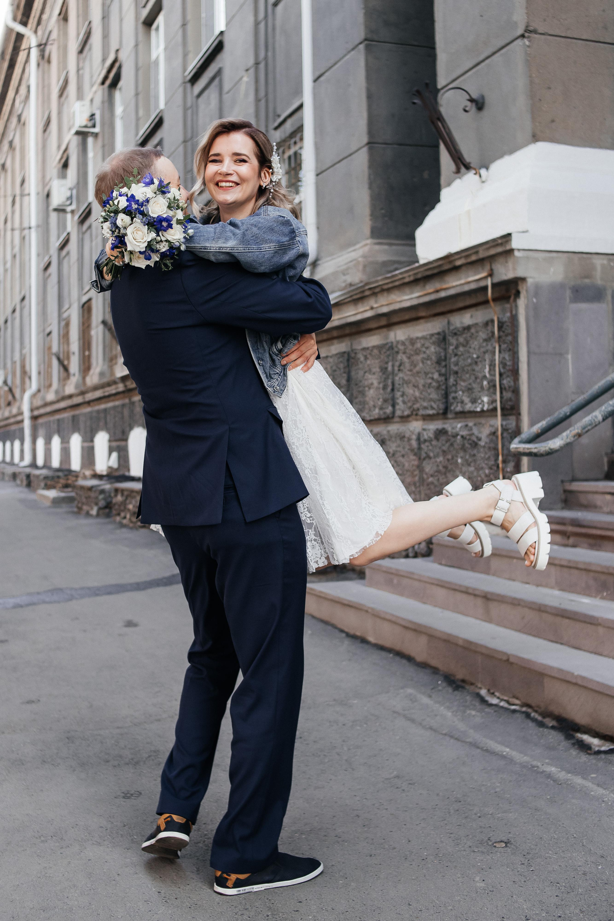 Трамвай, лето, кафе. Креативный и женский Фотограф Омске Наталья Лебедева