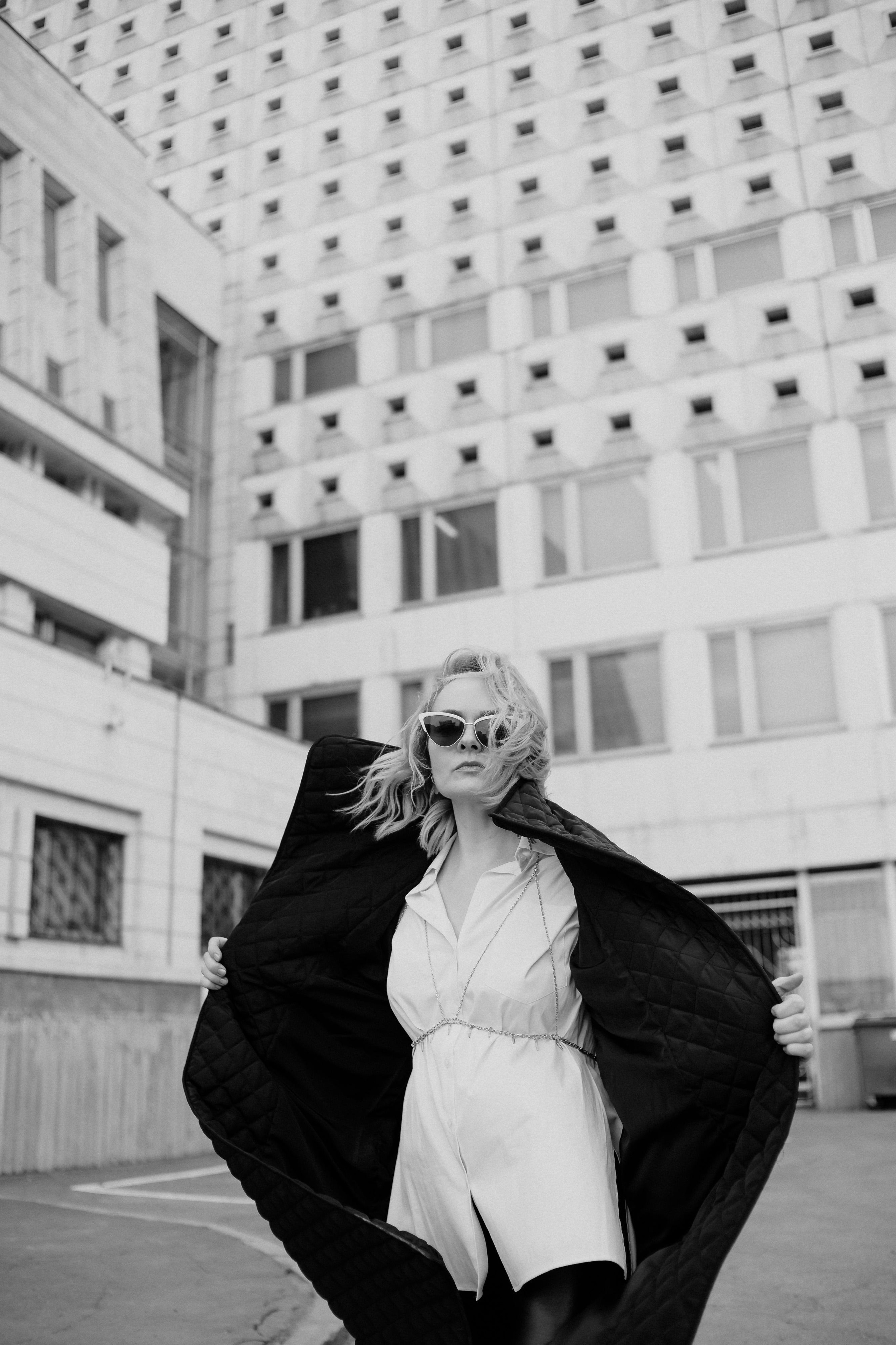 Кофейня, прогулка, ветер. Креативный и женский Фотограф Омске Наталья Лебедева