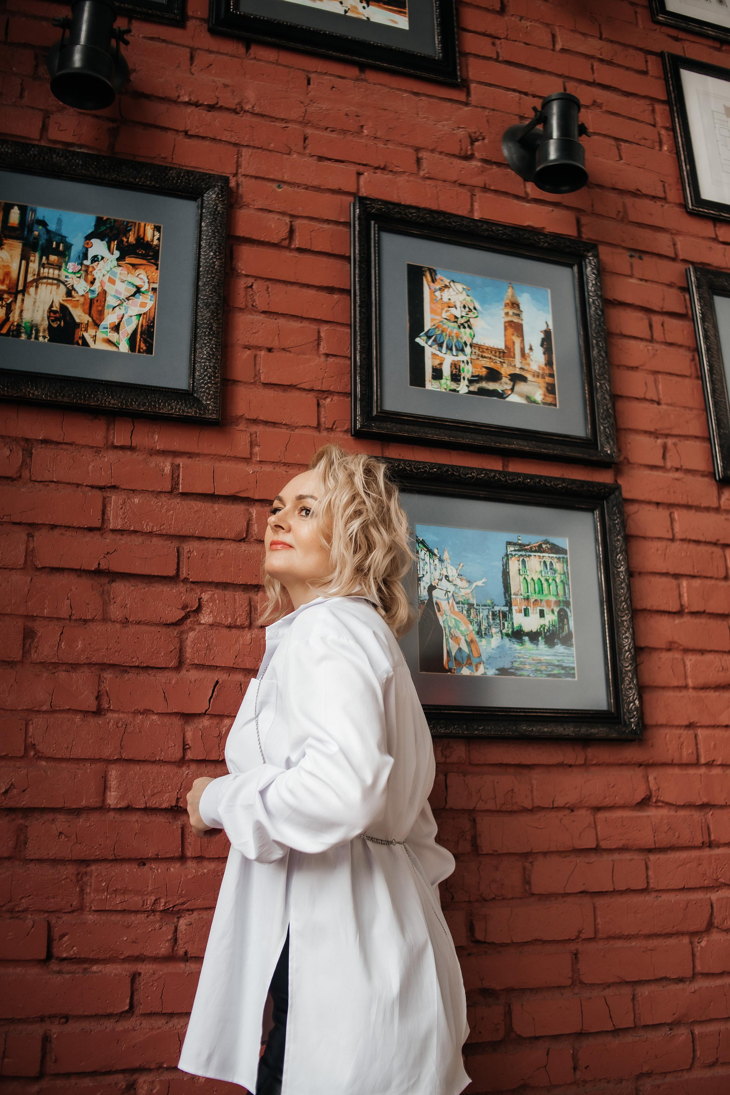 Кофейня, прогулка, ветер. Креативный и женский Фотограф Омске Наталья Лебедева