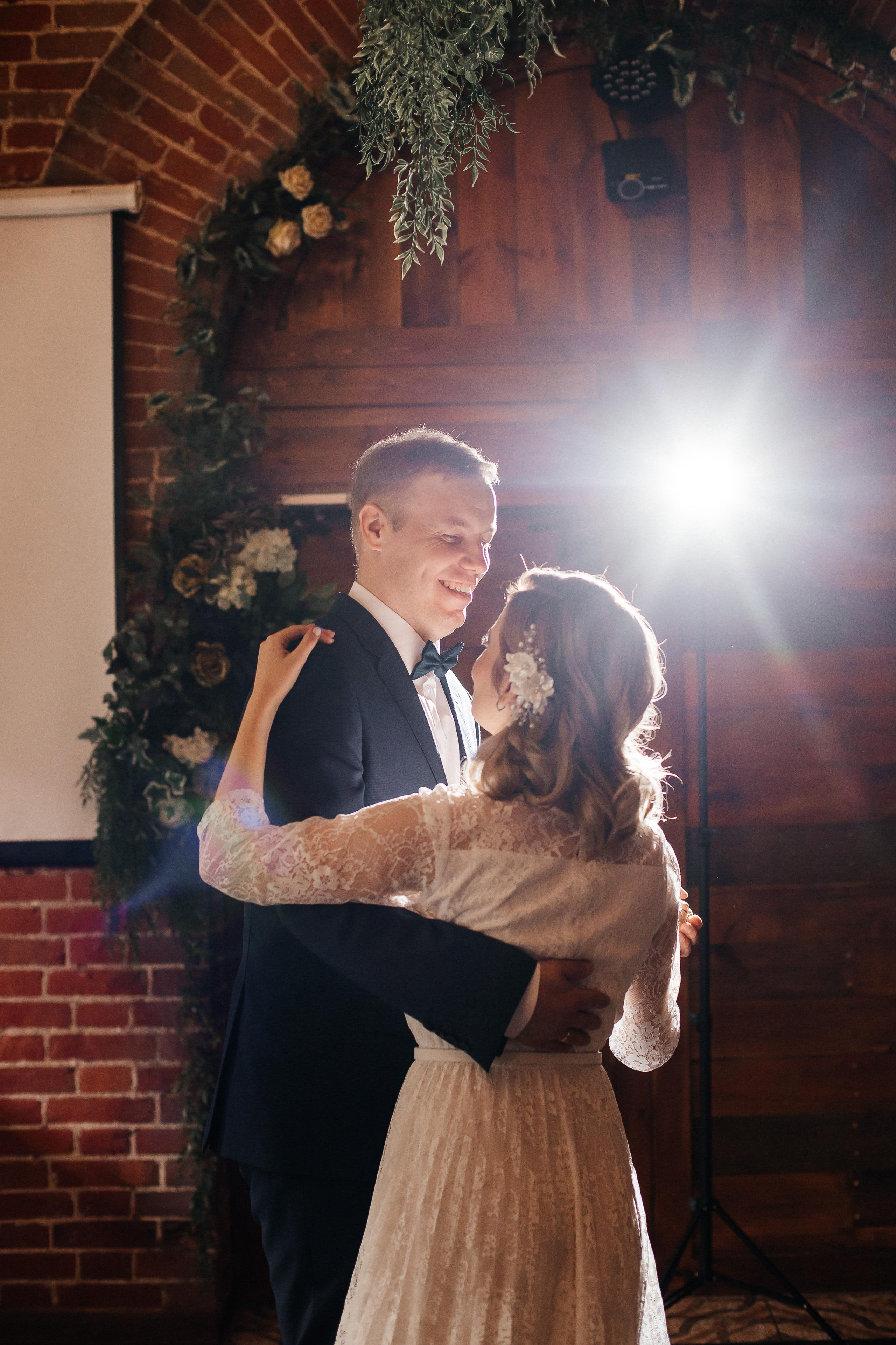 Трамвай, лето, кафе. Креативный и женский Фотограф Омске Наталья Лебедева