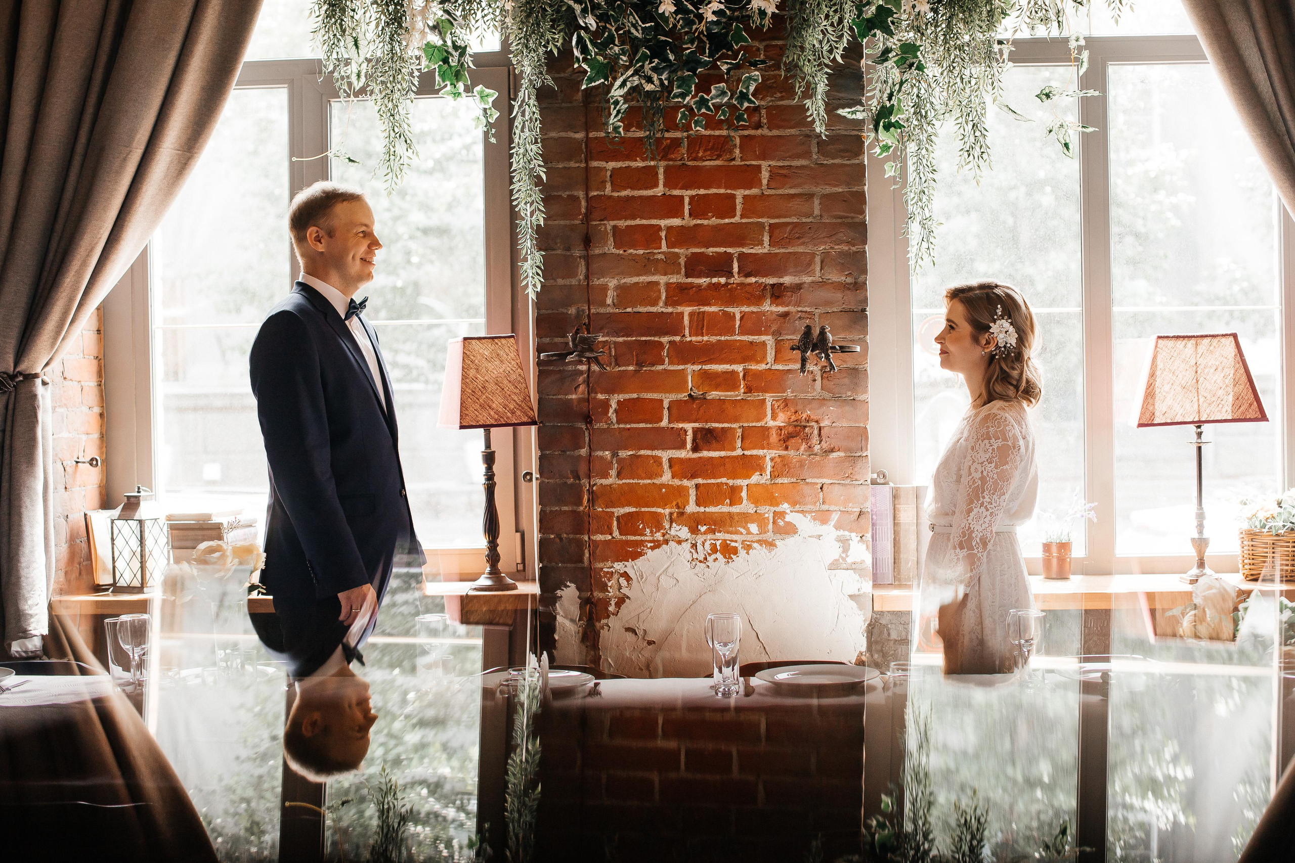 Трамвай, лето, кафе. Креативный и женский Фотограф Омске Наталья Лебедева