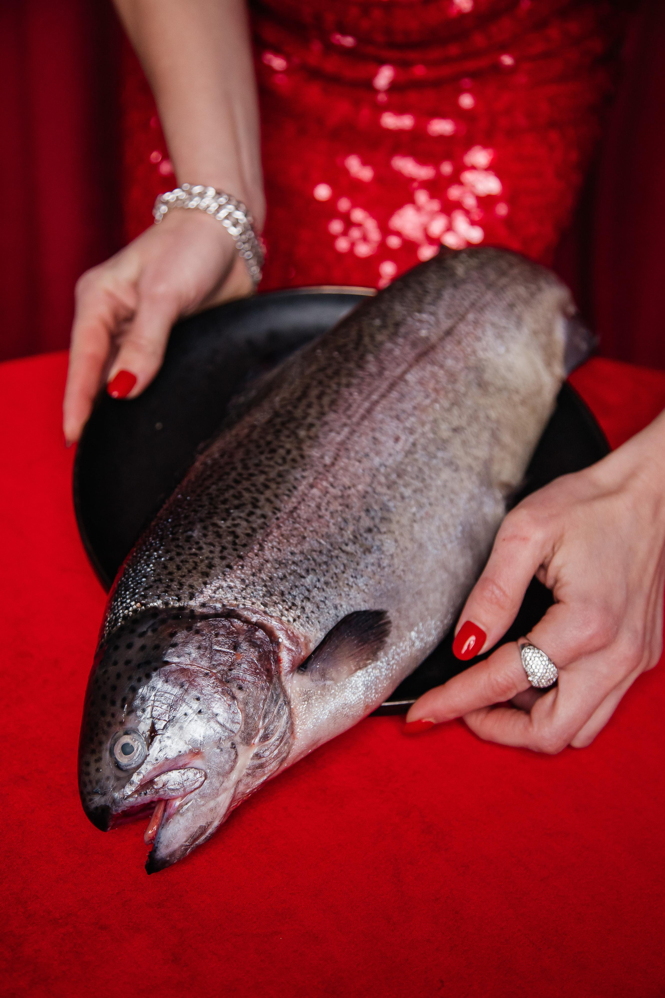 Концепт для рыбного контента. Креативный и женский Фотограф Омске Наталья Лебедева