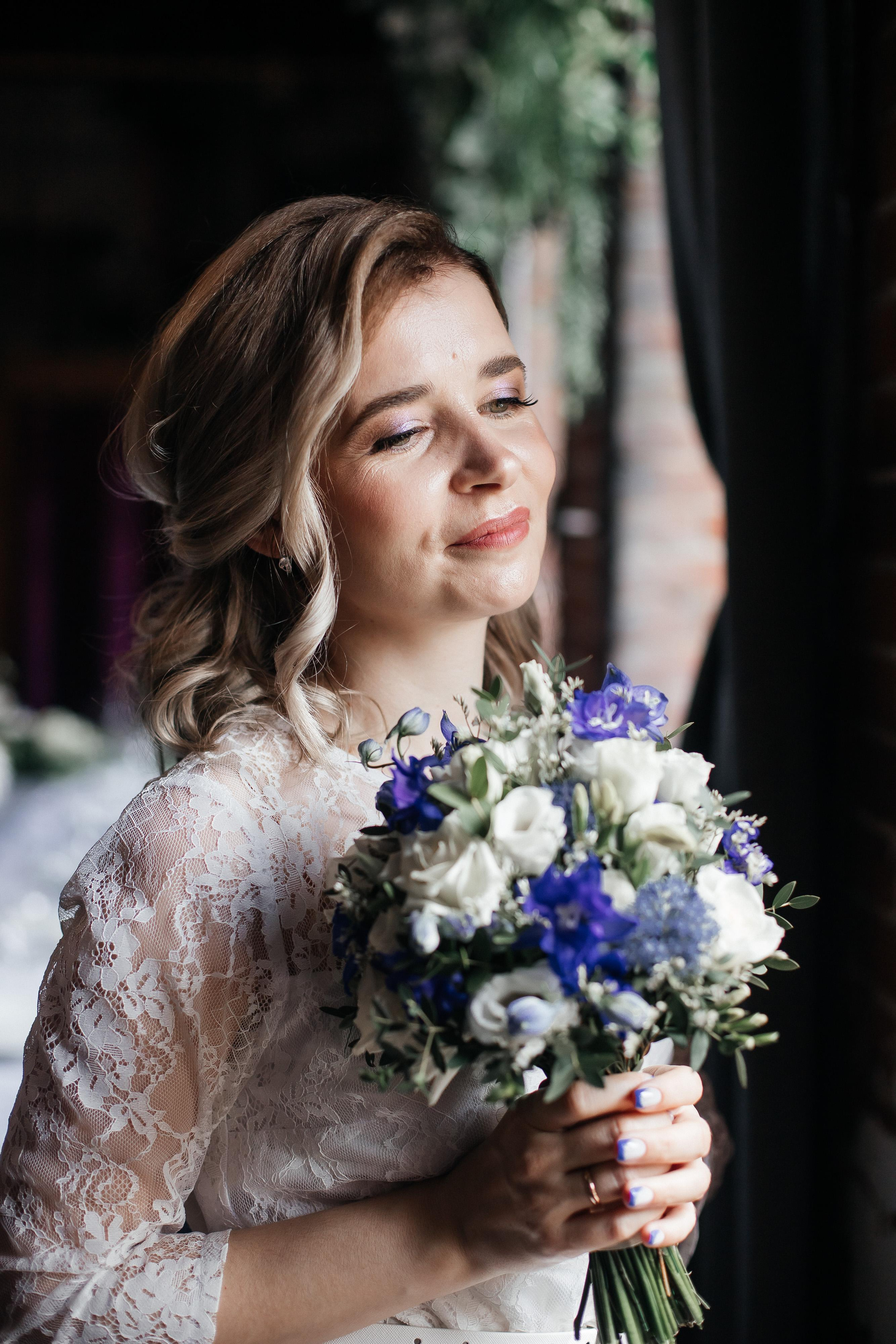 Трамвай, лето, кафе. Креативный и женский Фотограф Омске Наталья Лебедева