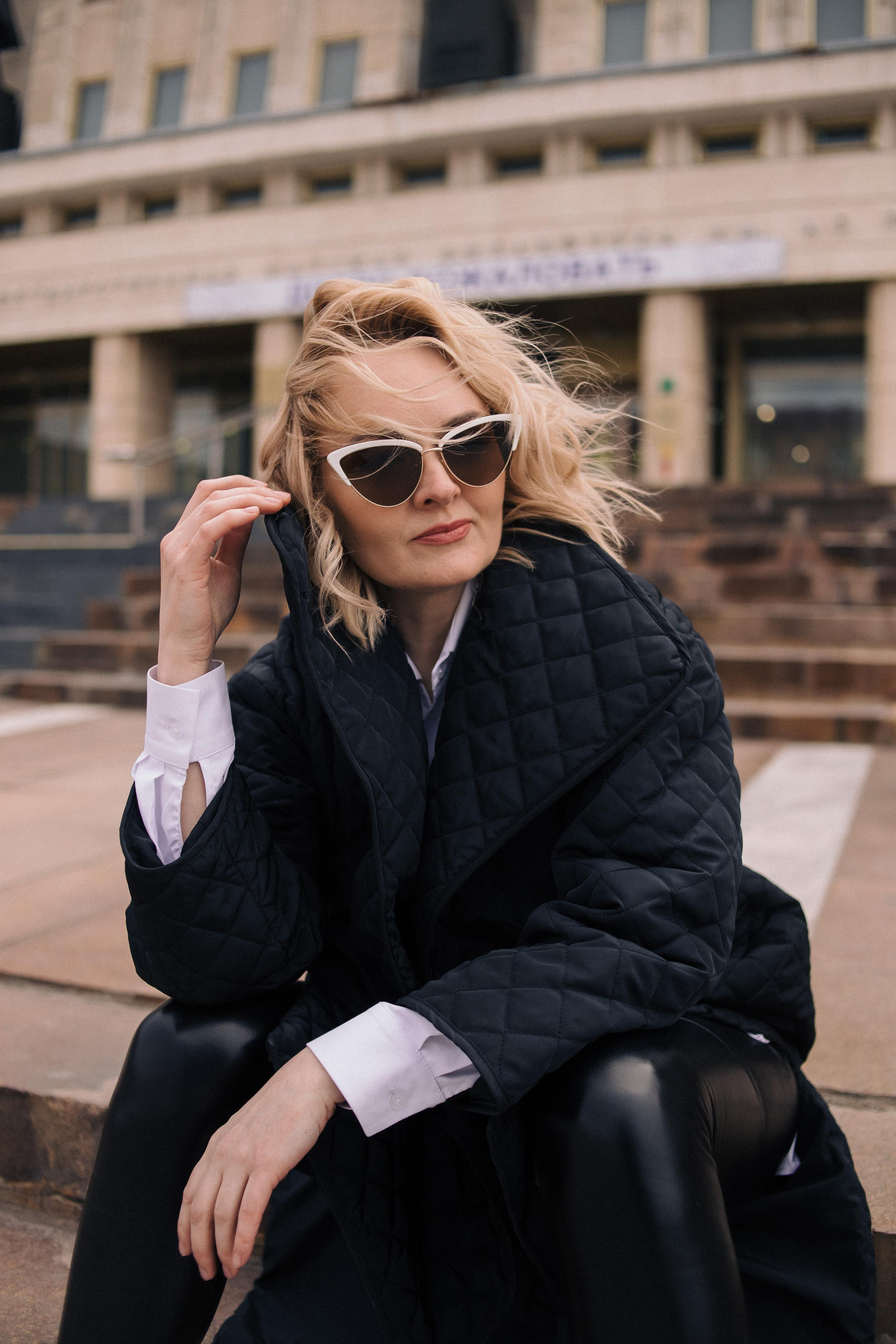 Кофейня, прогулка, ветер. Креативный и женский Фотограф Омске Наталья Лебедева