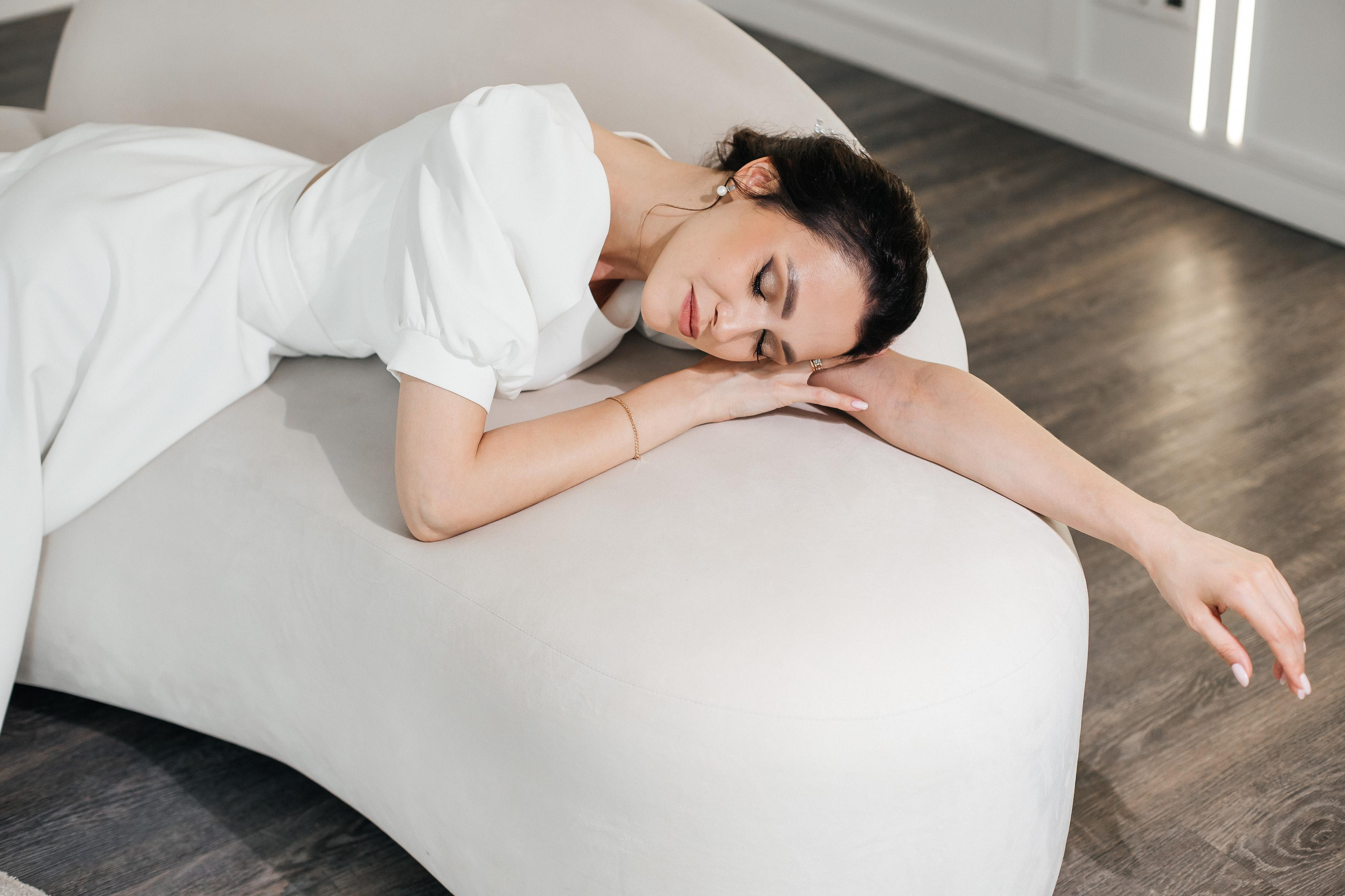 Классика в классической студии. Креативный и женский Фотограф Омске Наталья Лебедева