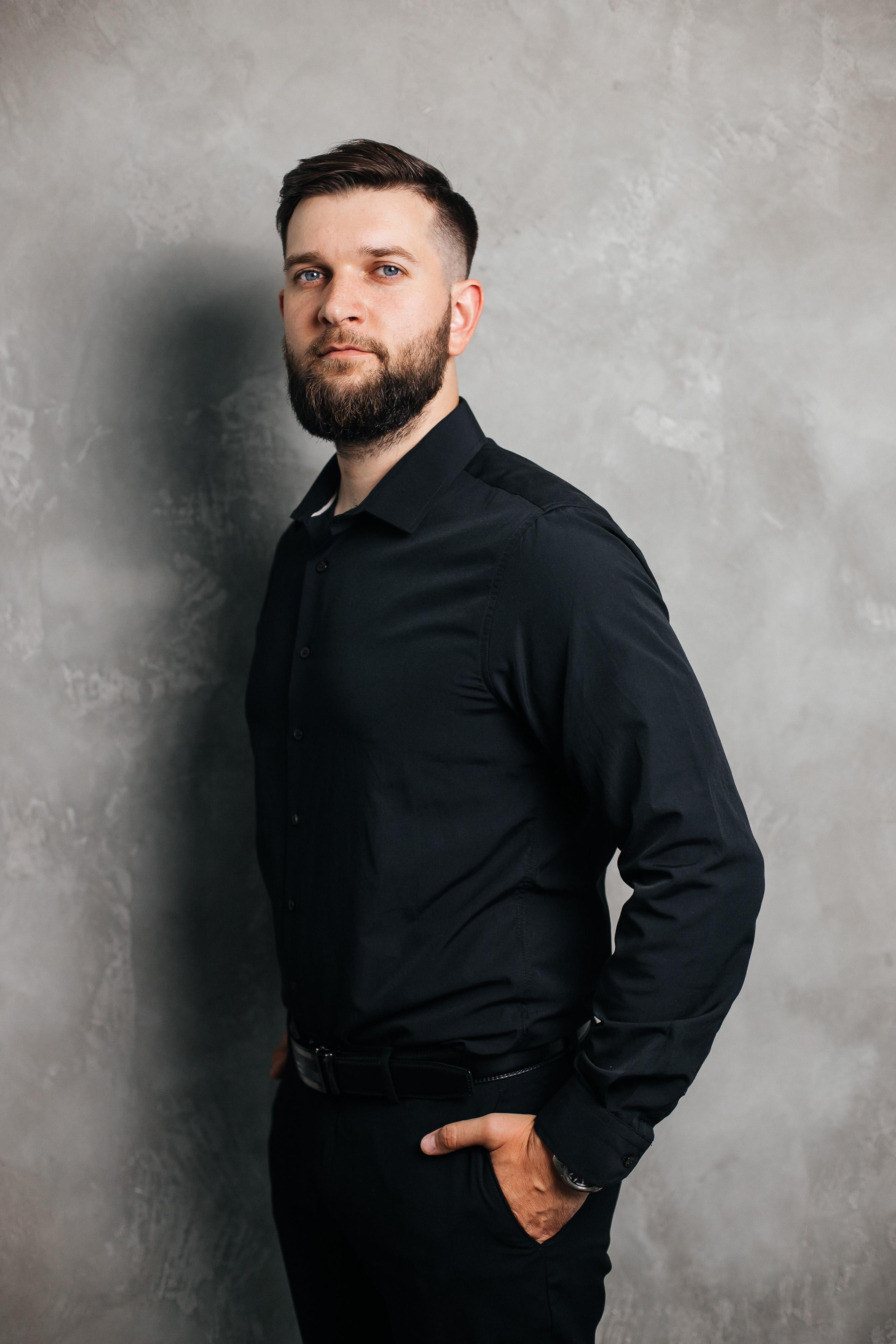 Классика в классической студии. Креативный и женский Фотограф Омске Наталья Лебедева