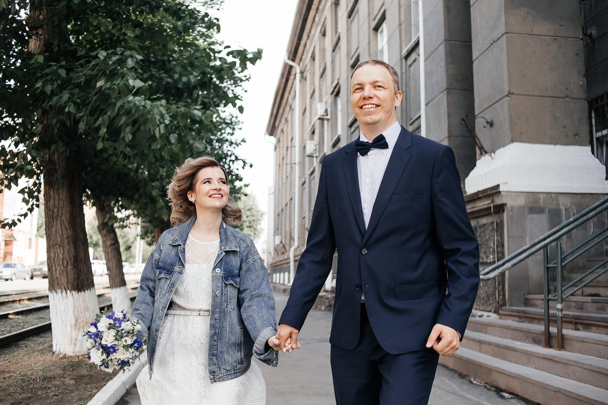 Трамвай, лето, кафе. Креативный и женский Фотограф Омске Наталья Лебедева