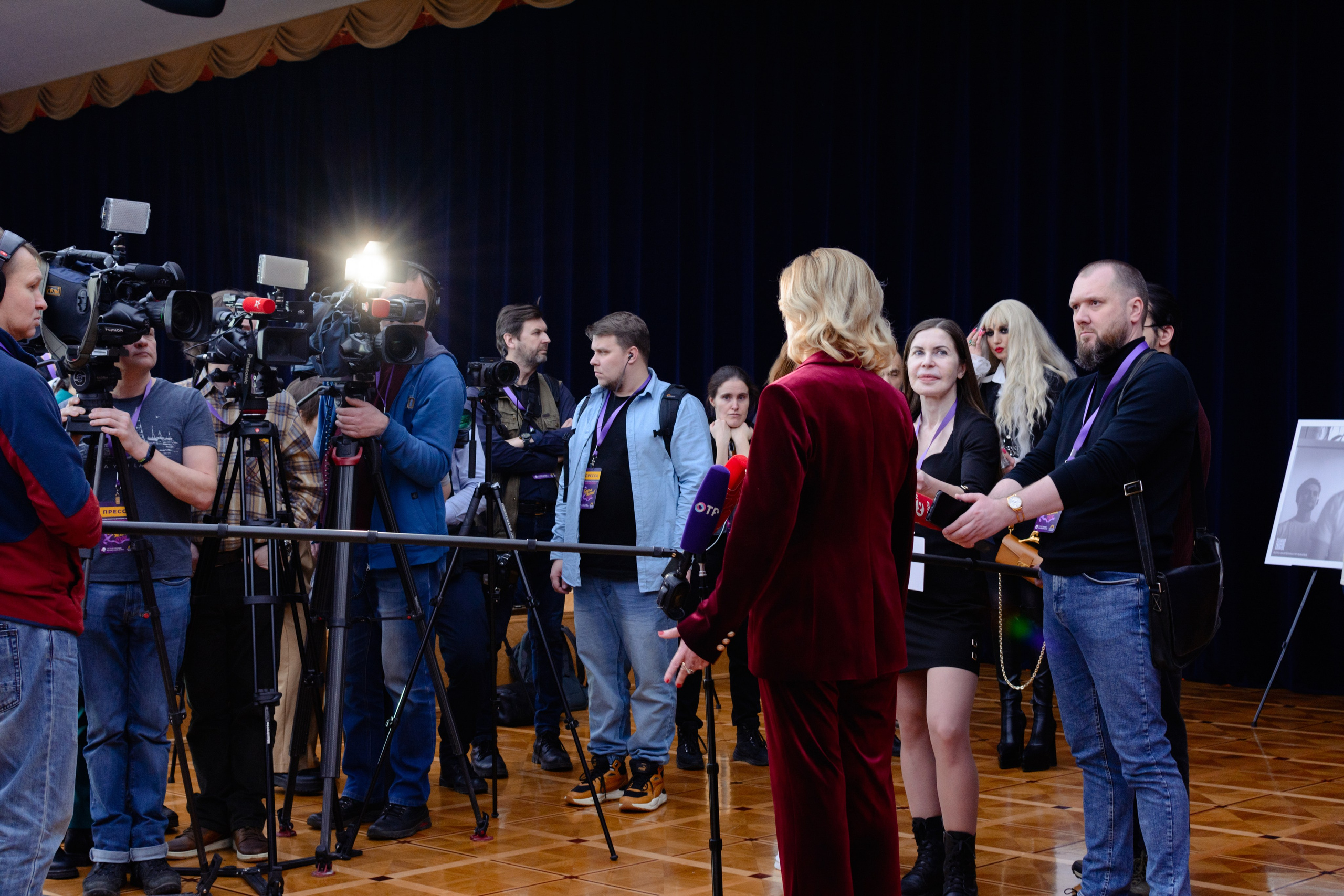 Премия «Будем жить» 2024 г. Государственный Кремлевский Дворец. Портретный и репортажный Фотограф в Москве Александра Комарницкая