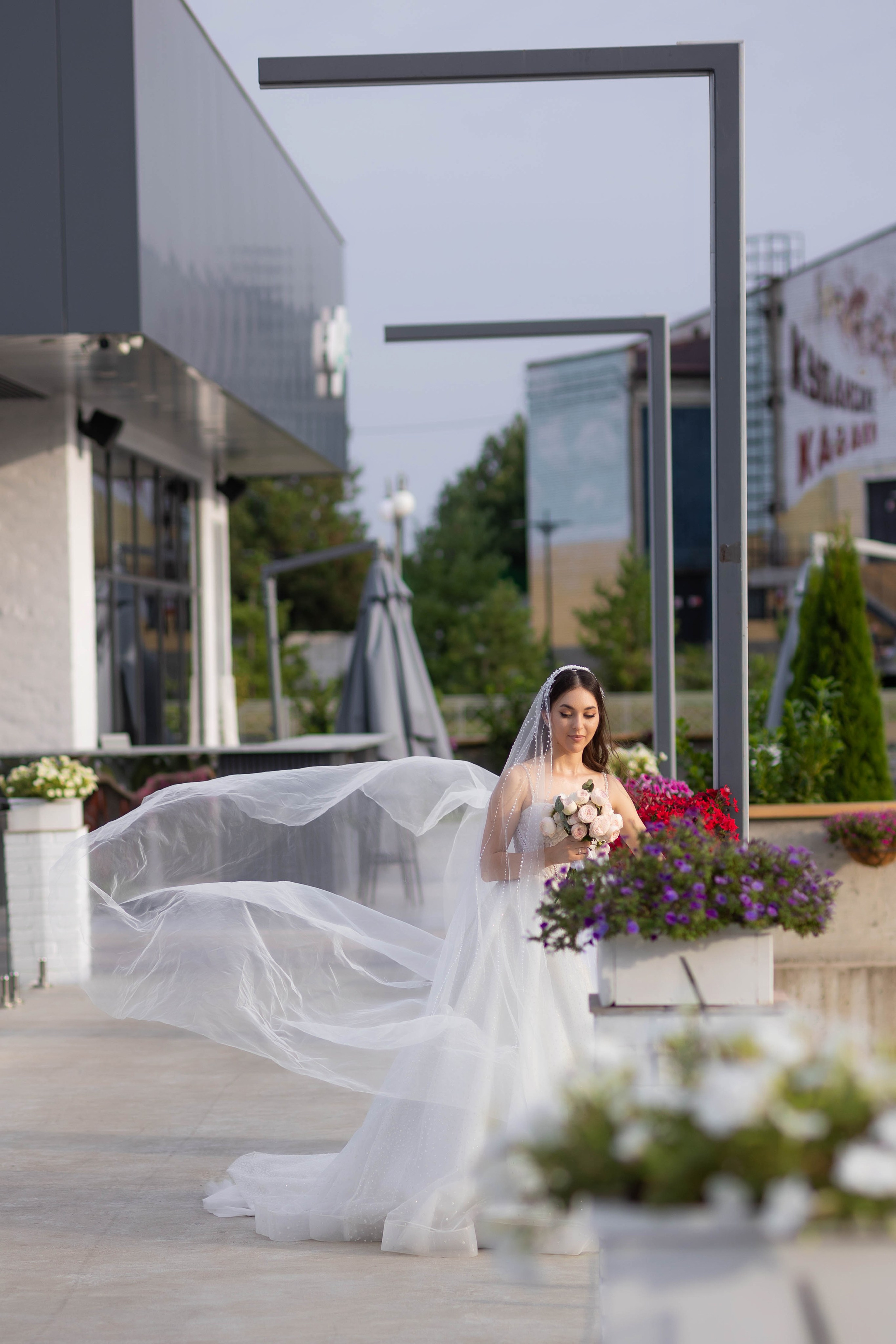 Милана и. Видеосьемка, фотосьемка свадеб, юбилеев, утренников в Краснодарском кр