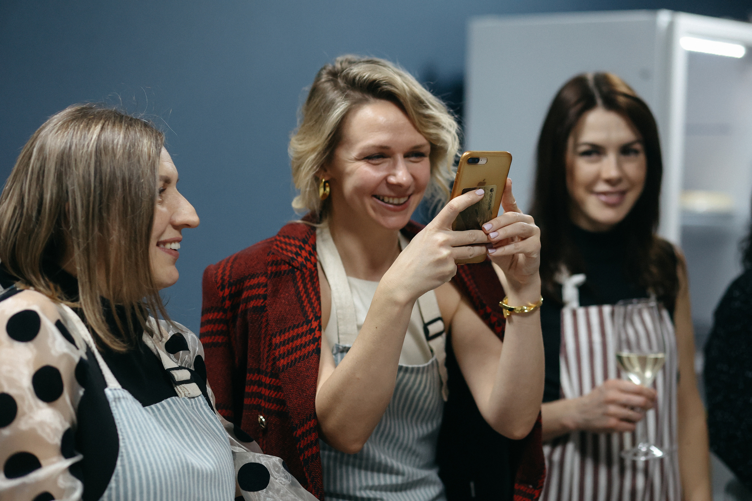 Новогодний ужин. Свадебный фотограф Полина Мишуринская