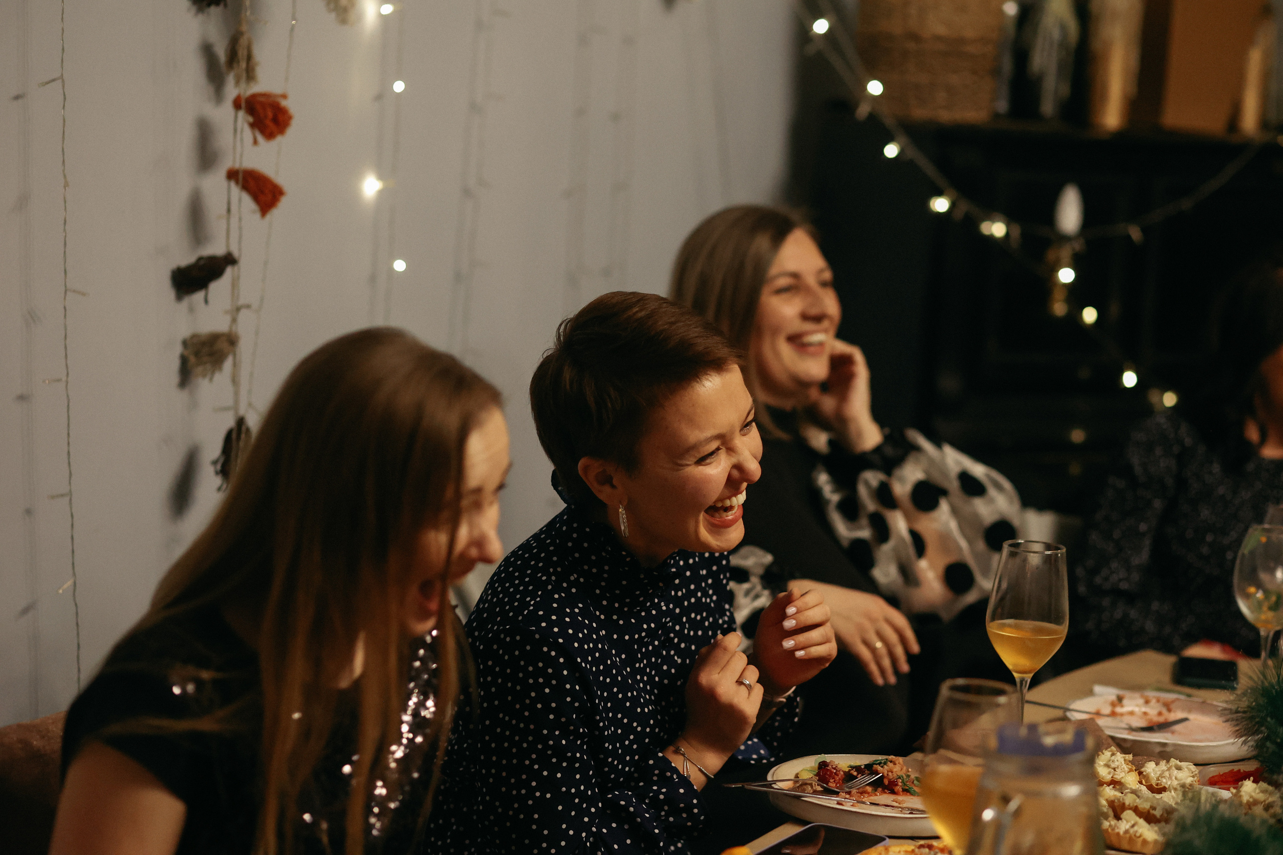 Новогодний ужин. Свадебный фотограф Полина Мишуринская