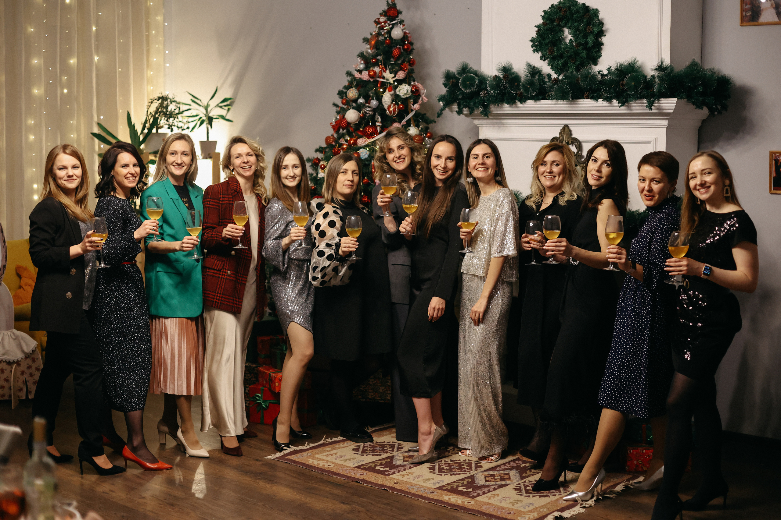 Новогодний ужин. Свадебный фотограф Полина Мишуринская