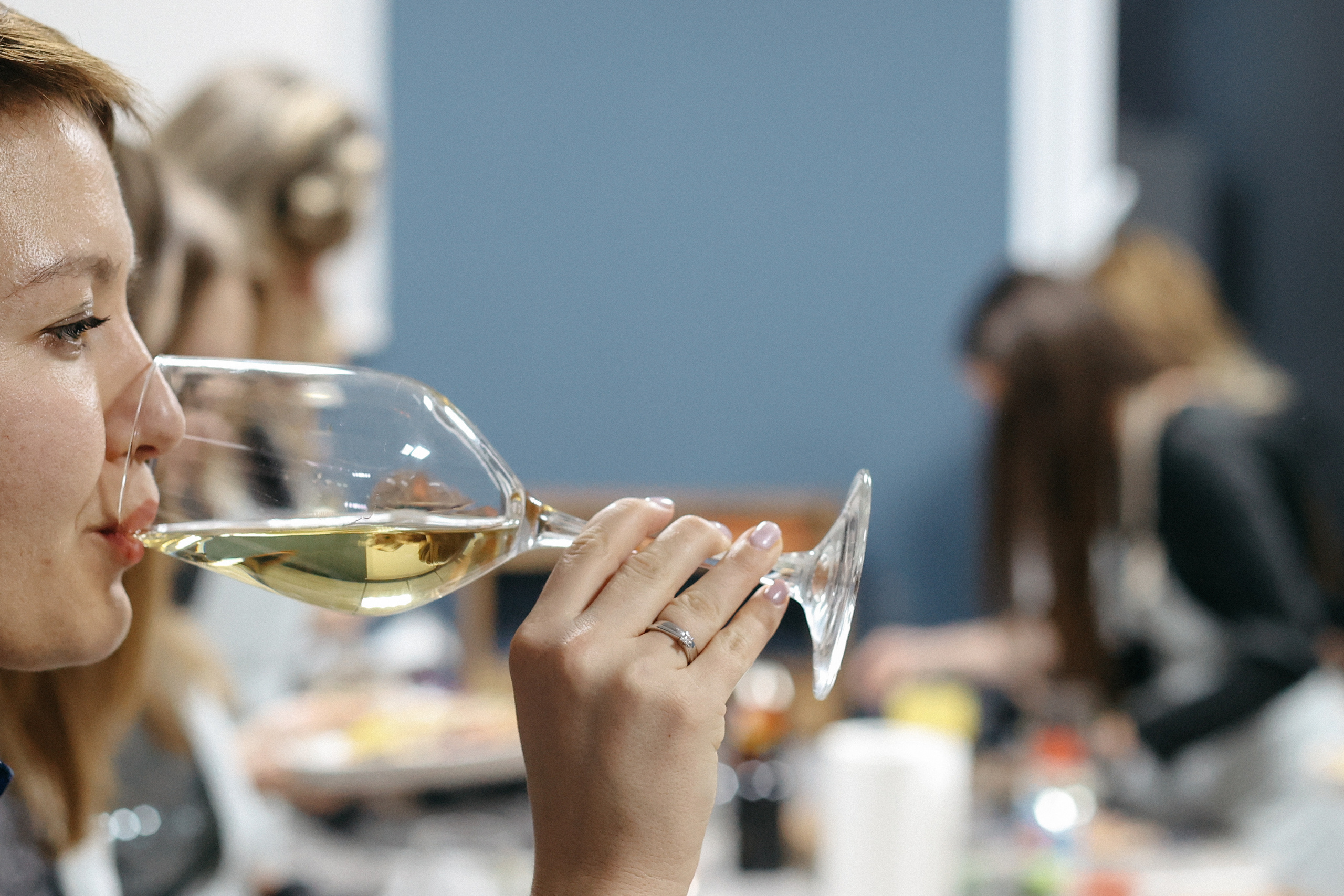 Новогодний ужин. Свадебный фотограф Полина Мишуринская