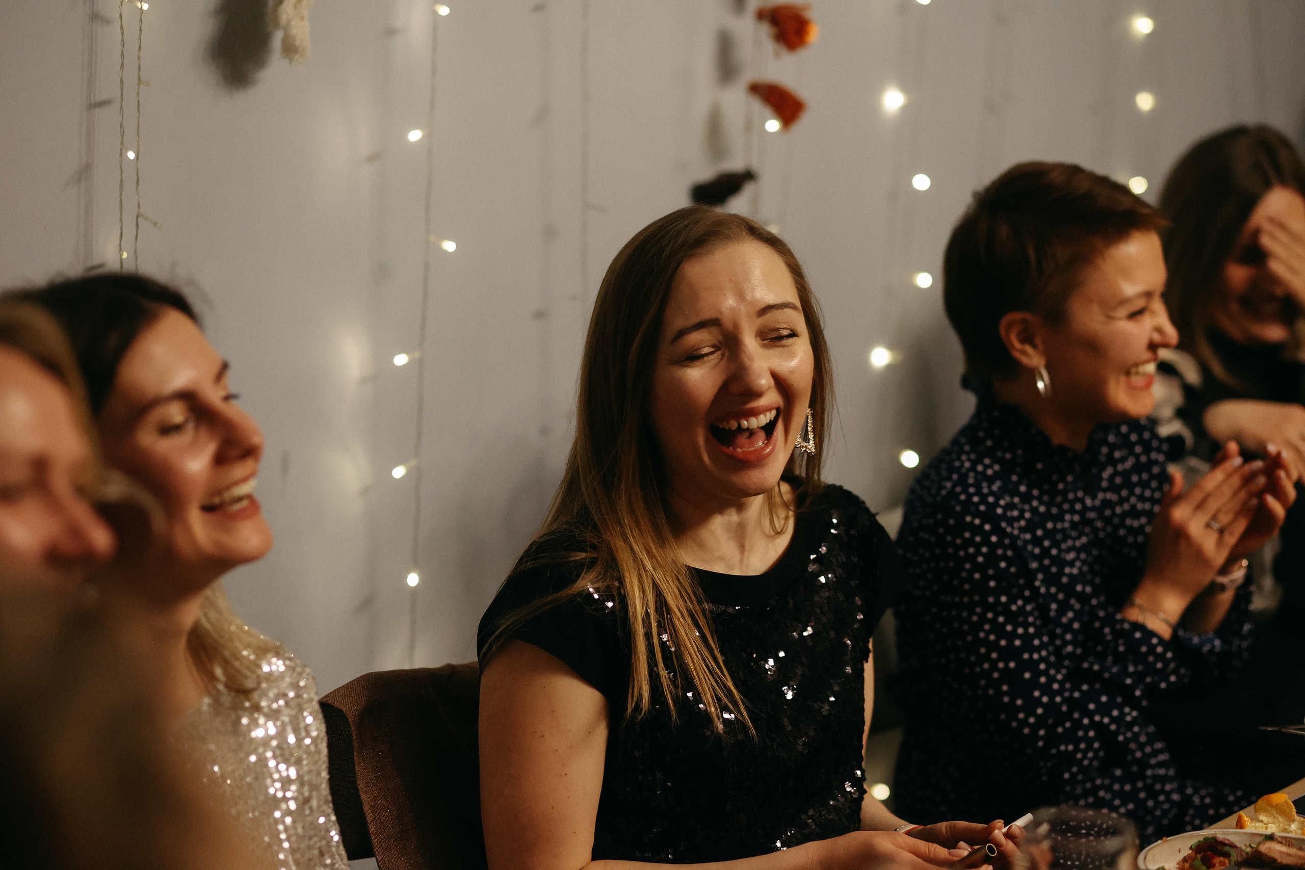 Новогодний ужин. Свадебный фотограф Полина Мишуринская