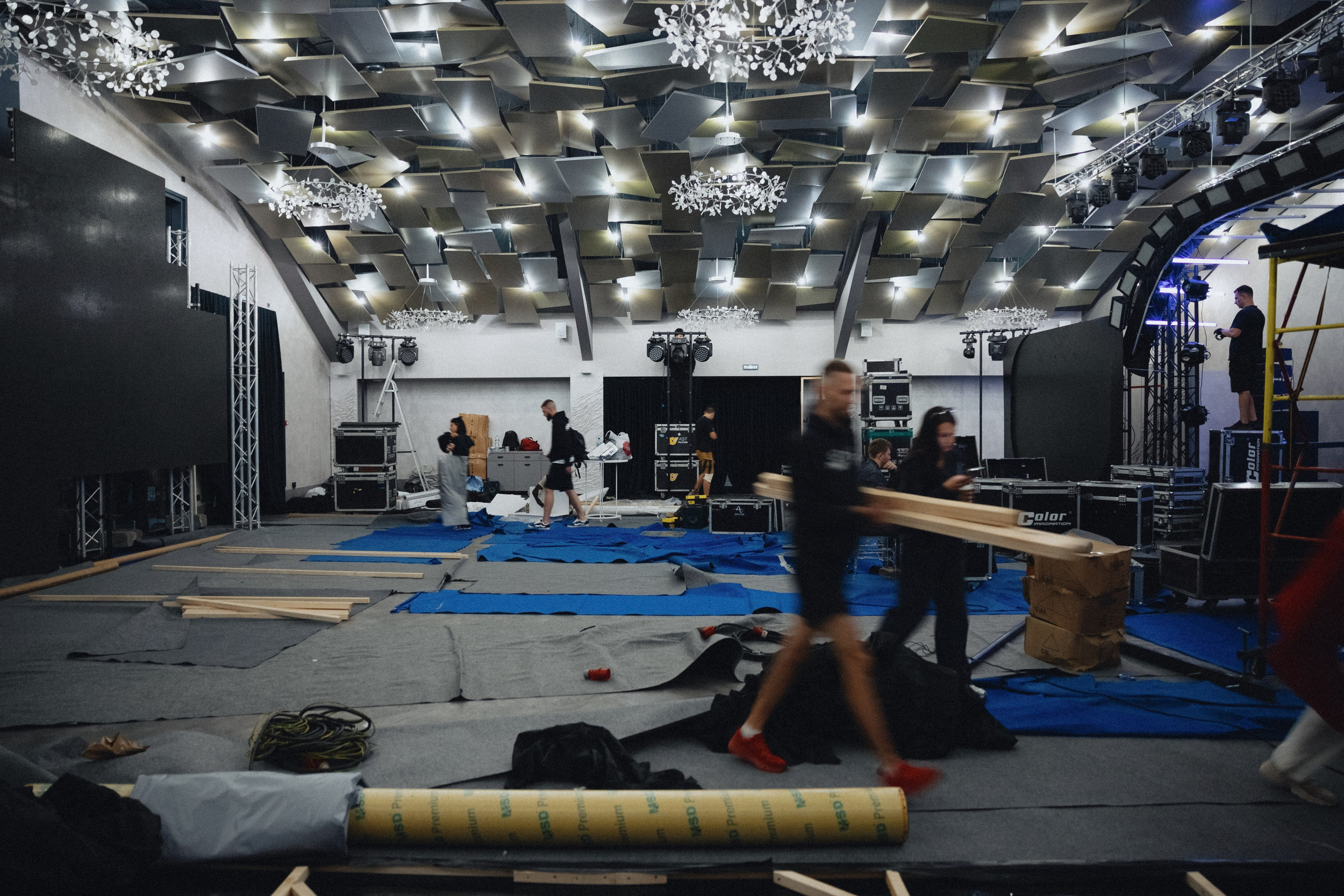 Бэки монтаж