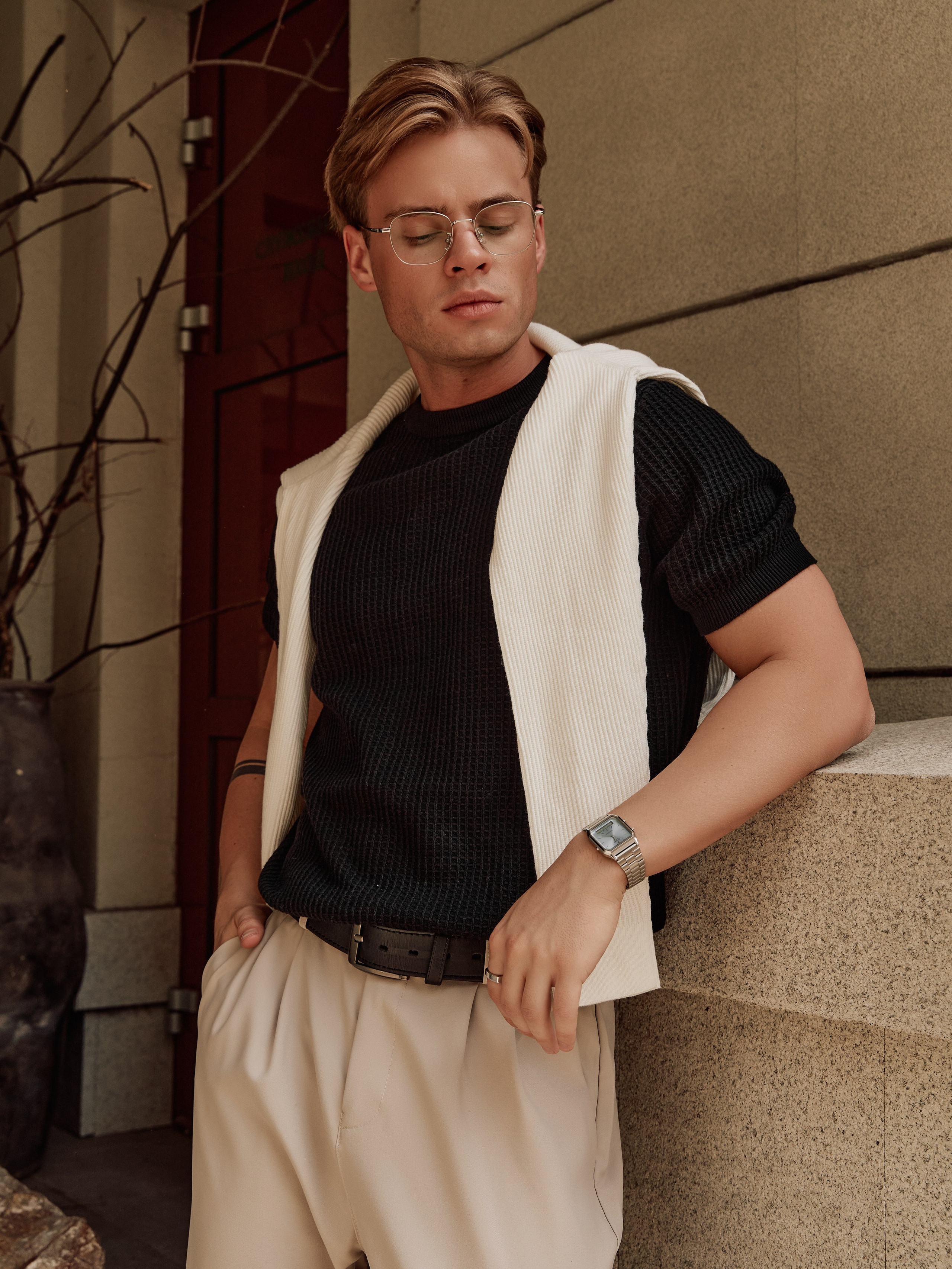 Футболки. Фотограф для маркетплейсов в Москве