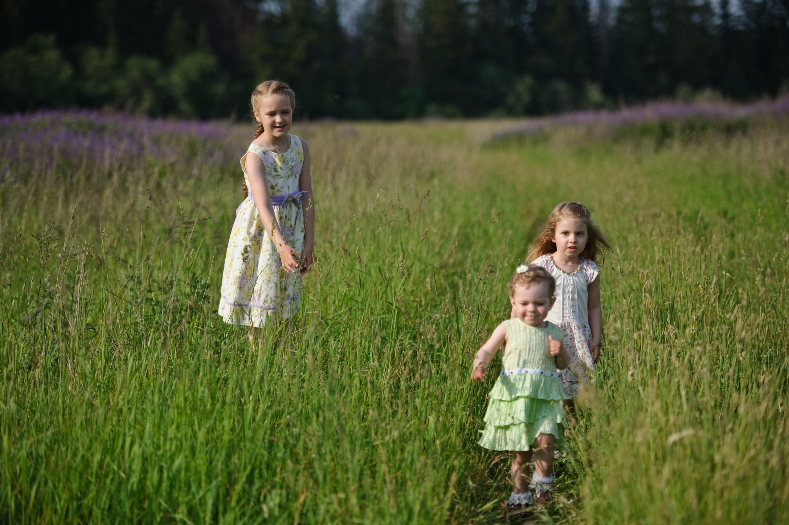 Лилия, Дарина, Элина и Владислава. Мама и дочки. Прогулка, Зеленоград. Семейный фотограф Анна Дубовская