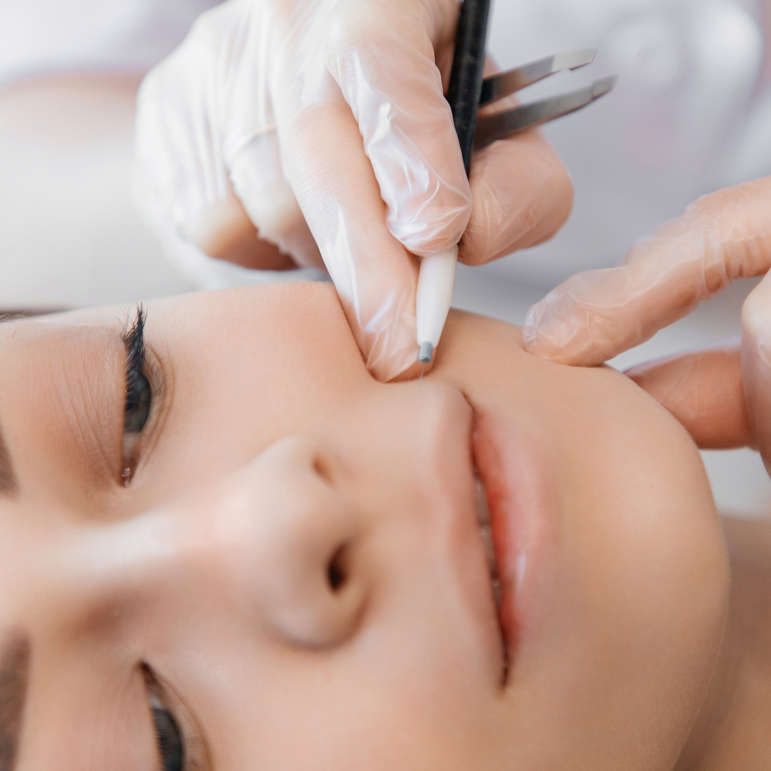 Контент для клиники лазерной эпиляции. Фотограф Денис Лесковский (Тюмень)