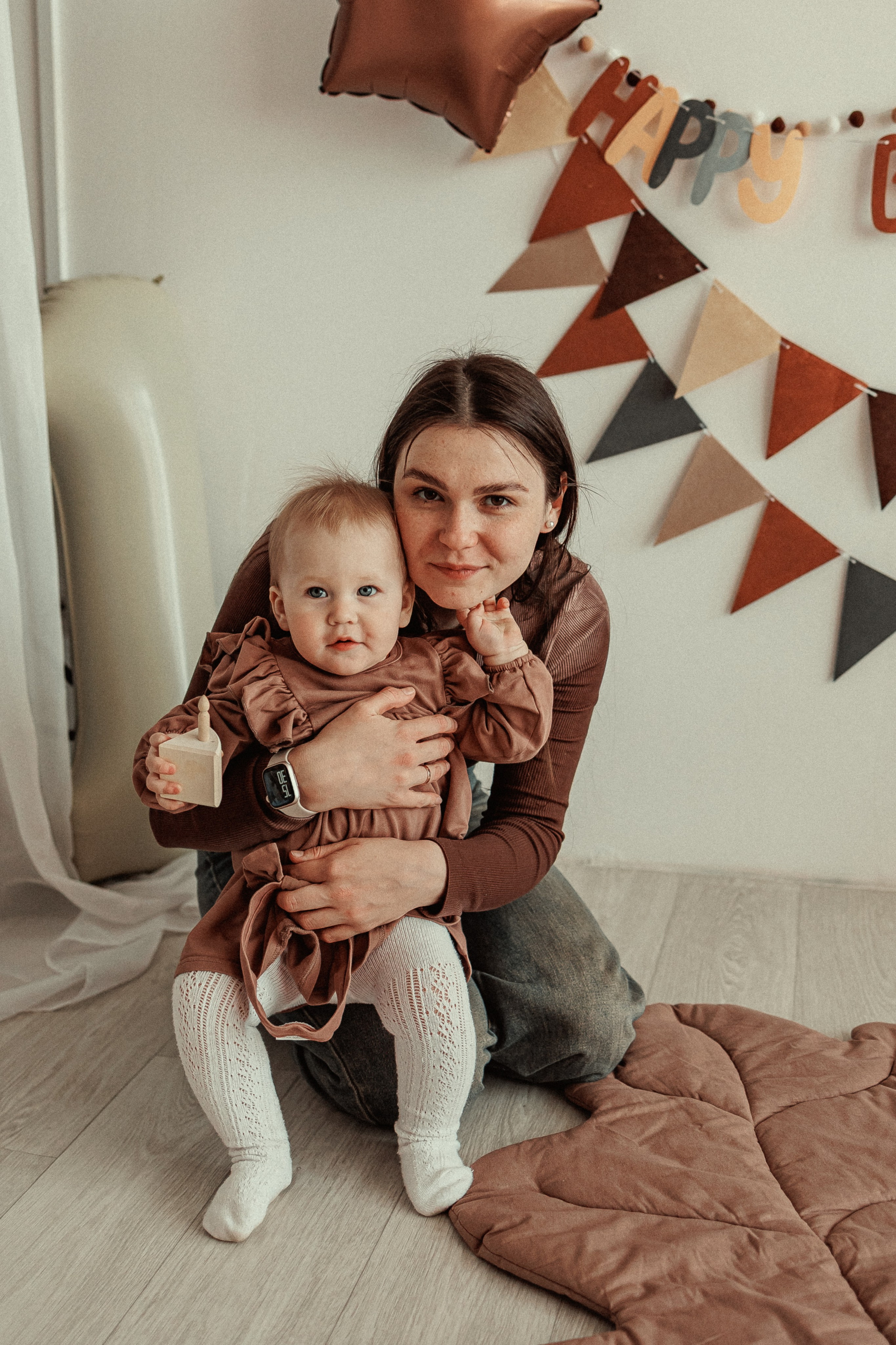 Годики. Фотосессия дней рождения в фотостудии. Детский семейный фотограф в Абинске