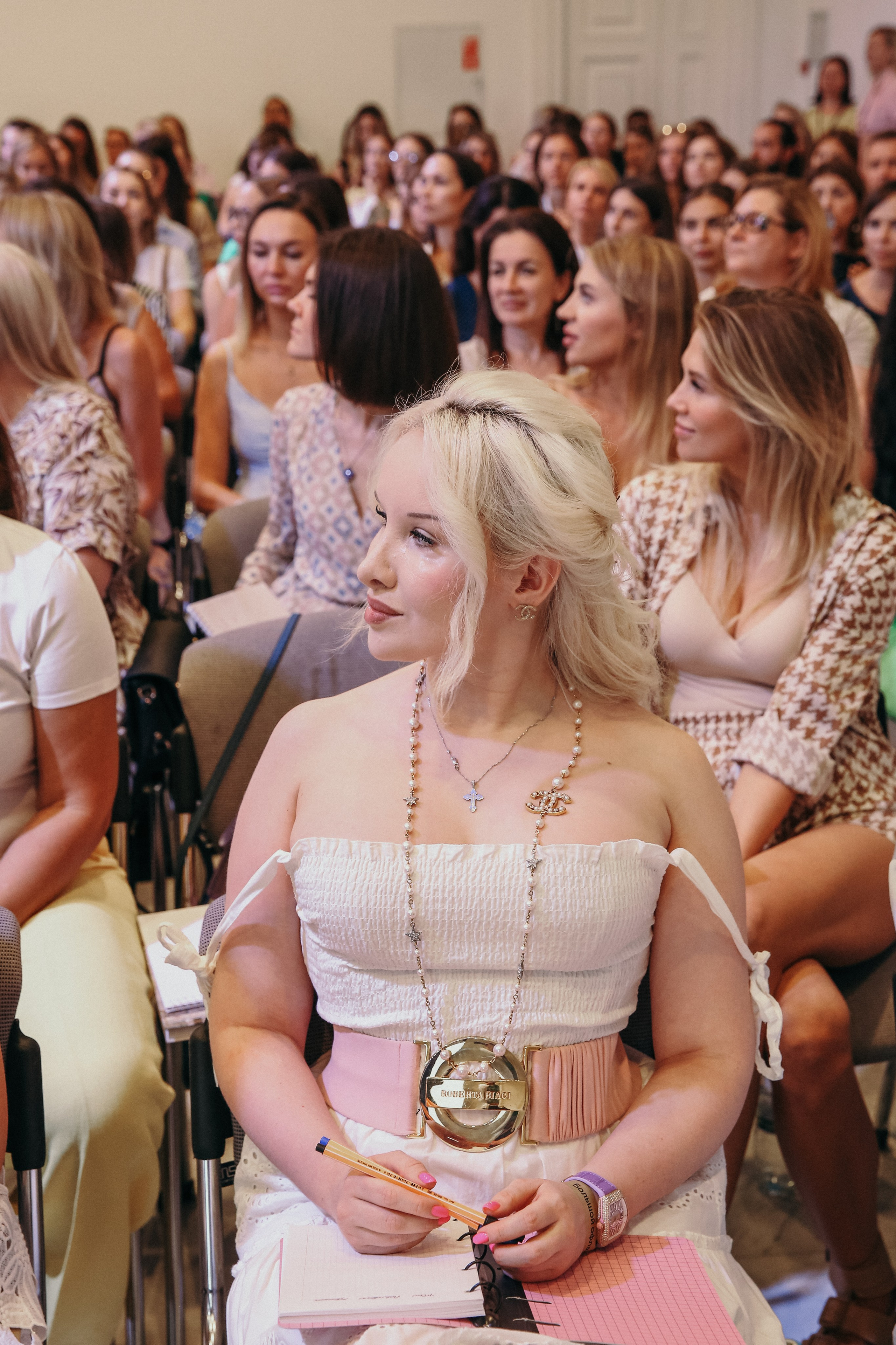 Тренинг Евгении Павловской. Фотограф и видеограф Анна Домашенко